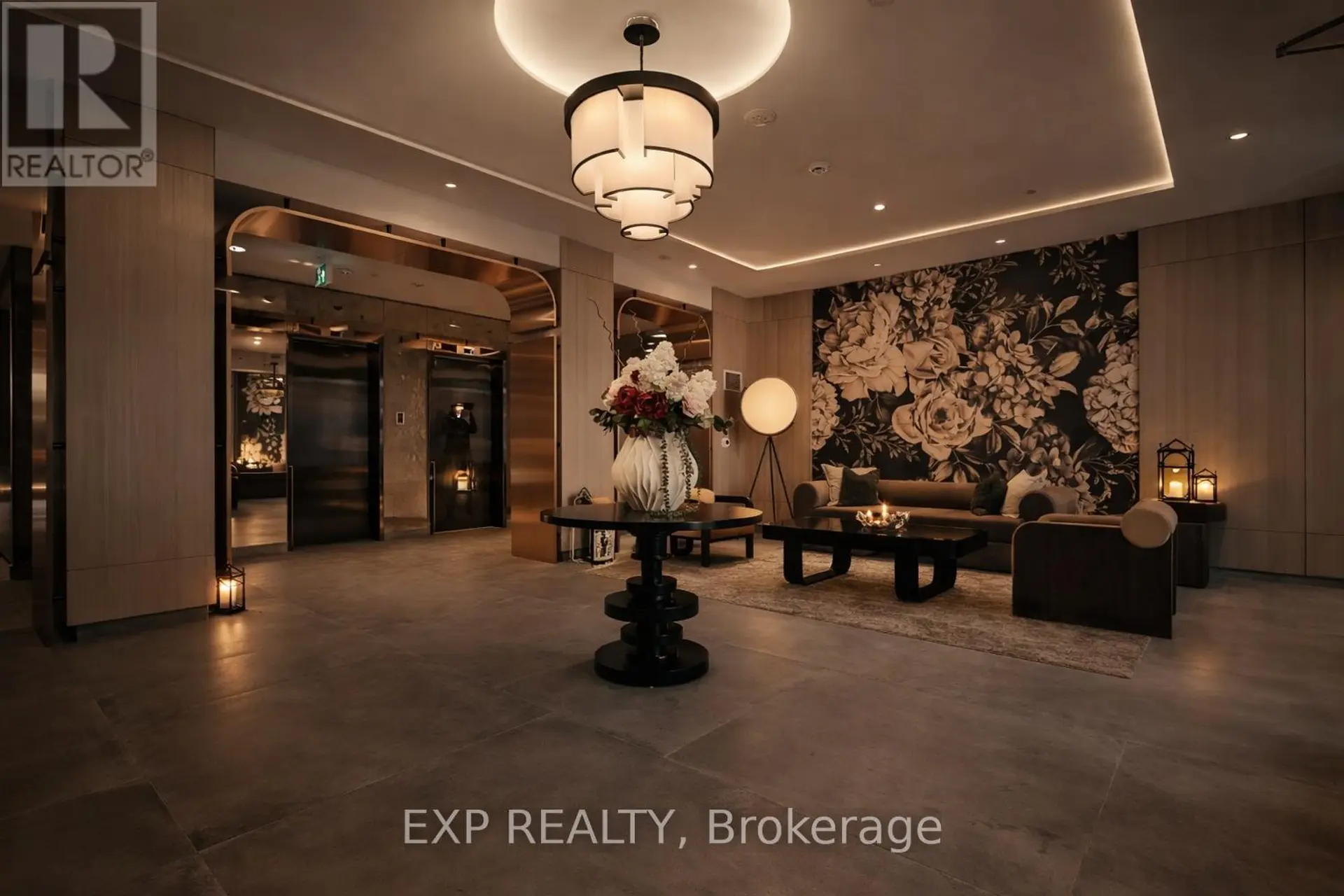 #221 556 MARLEE AVENUE - Image 4