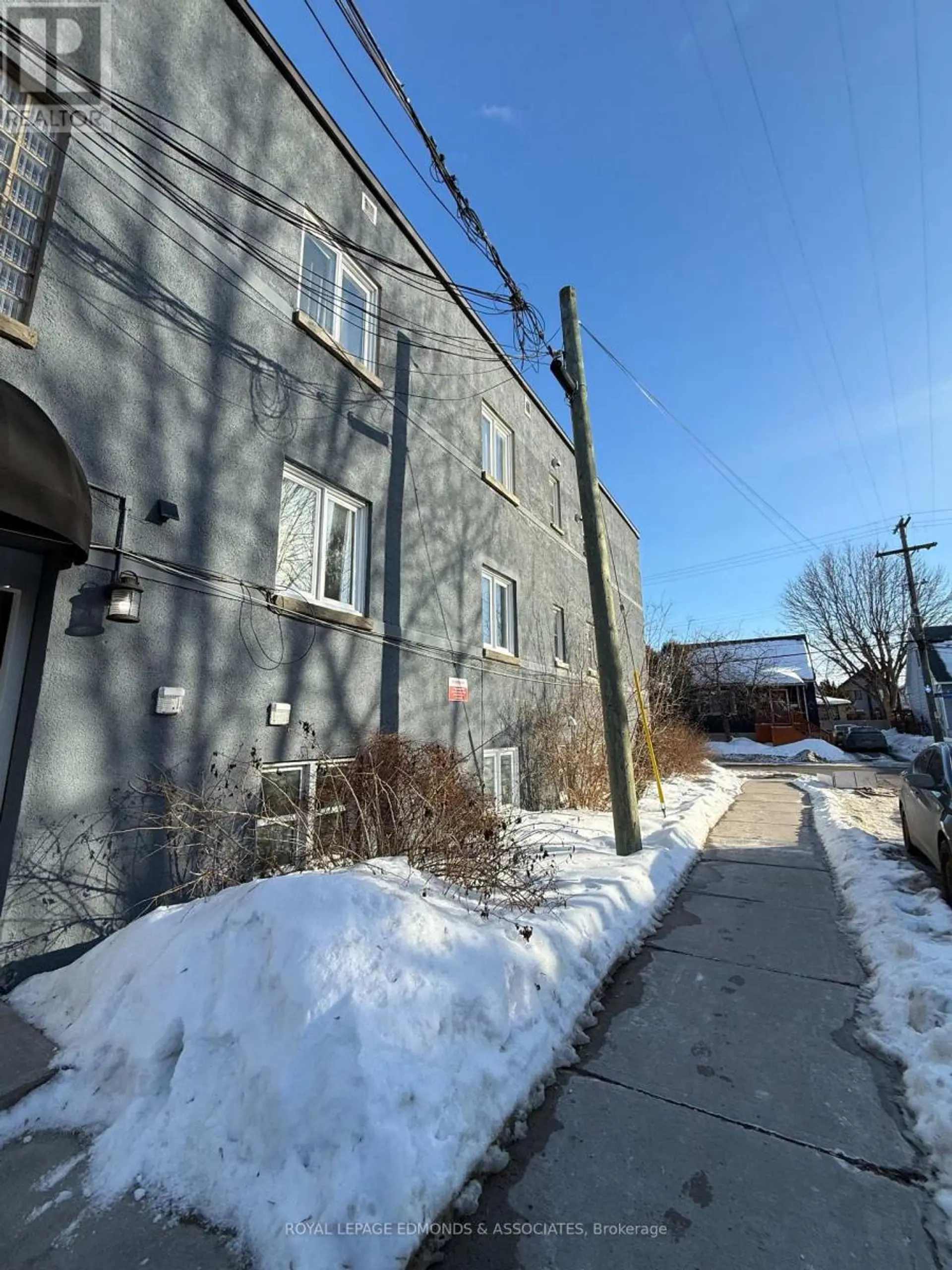 329 RICHELIEU AVENUE - Image 2
