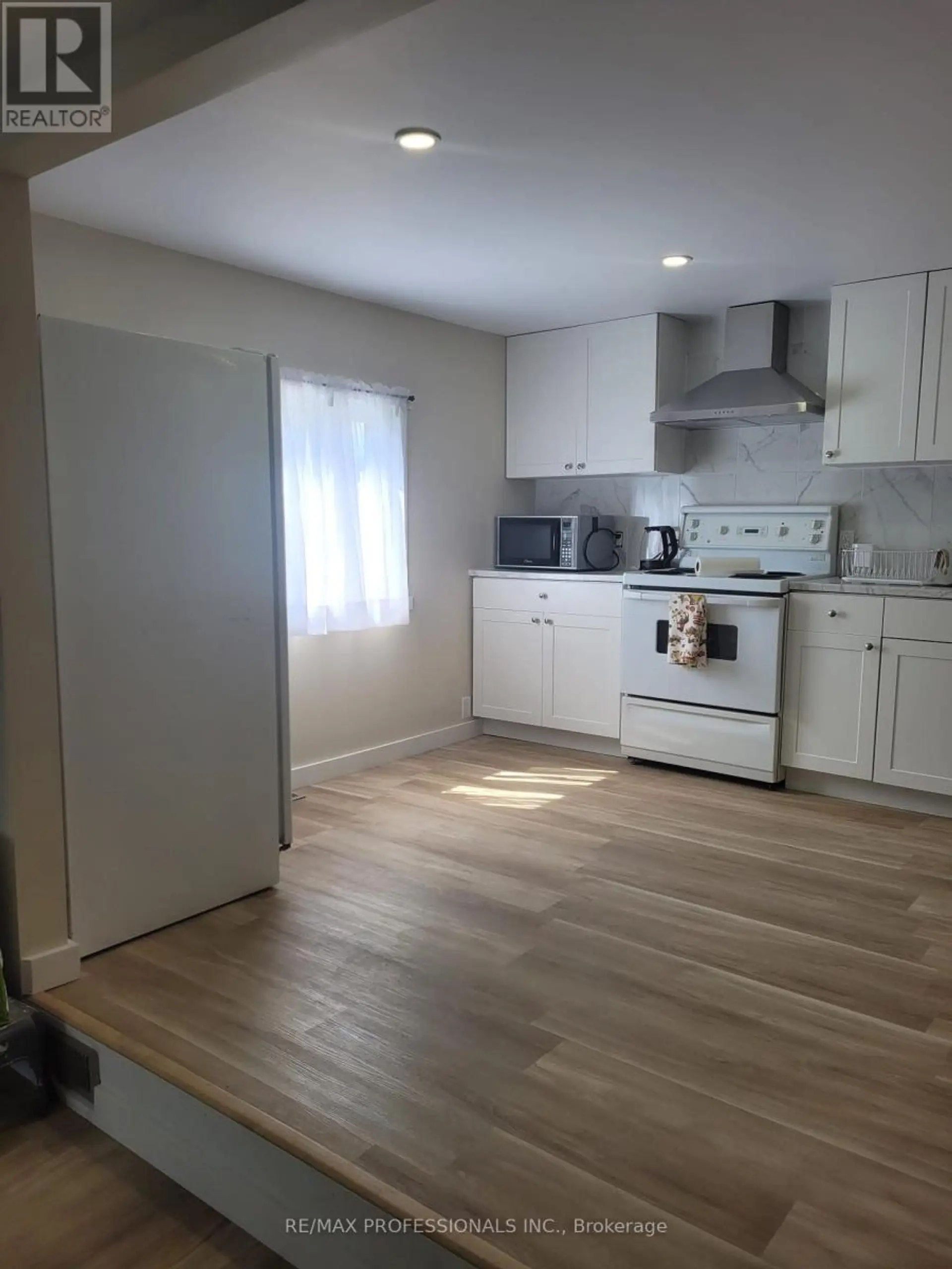 39 BECK STREET - Image 10