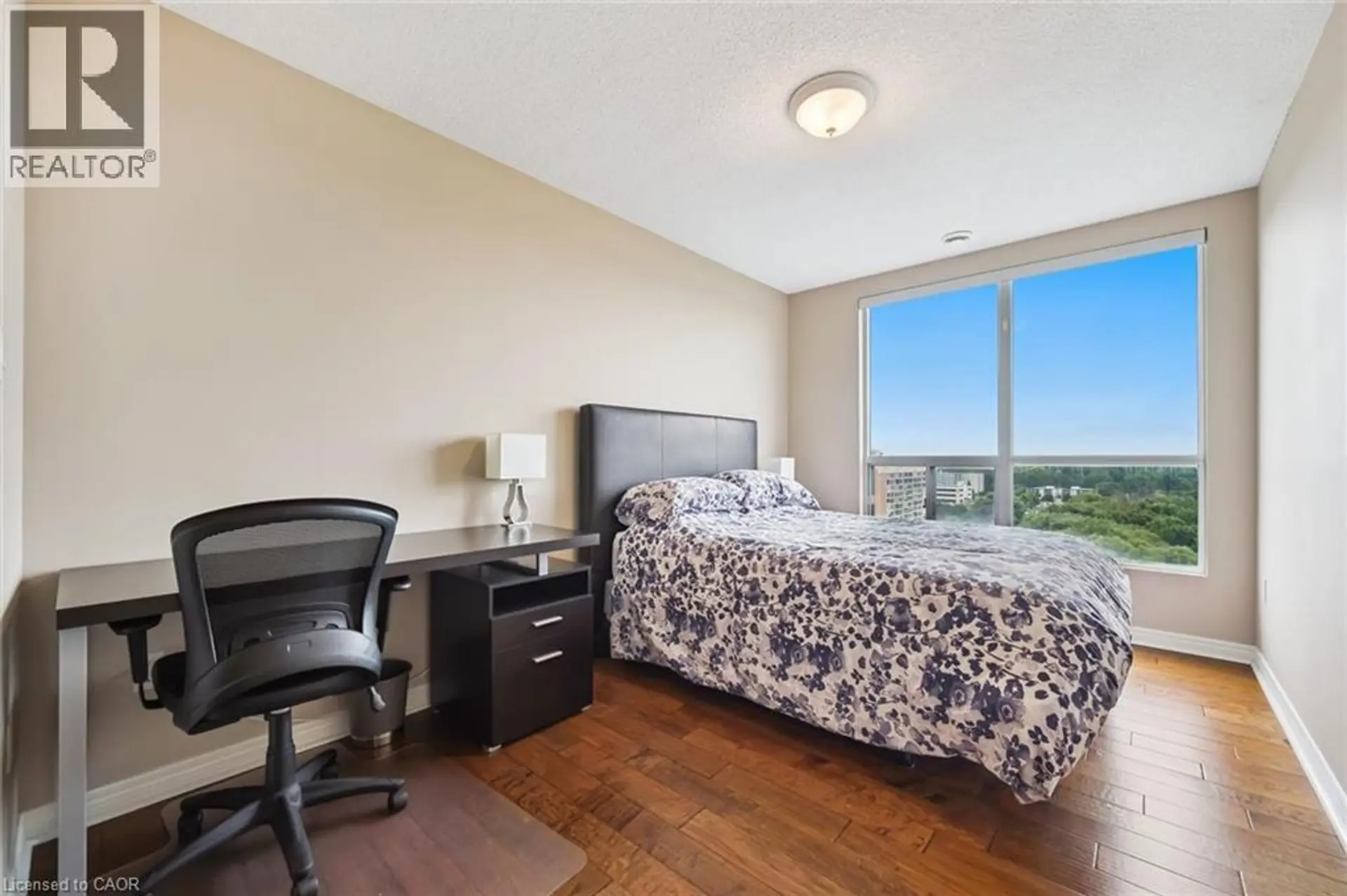 #1303 255 KEATS WAY - Image 11
