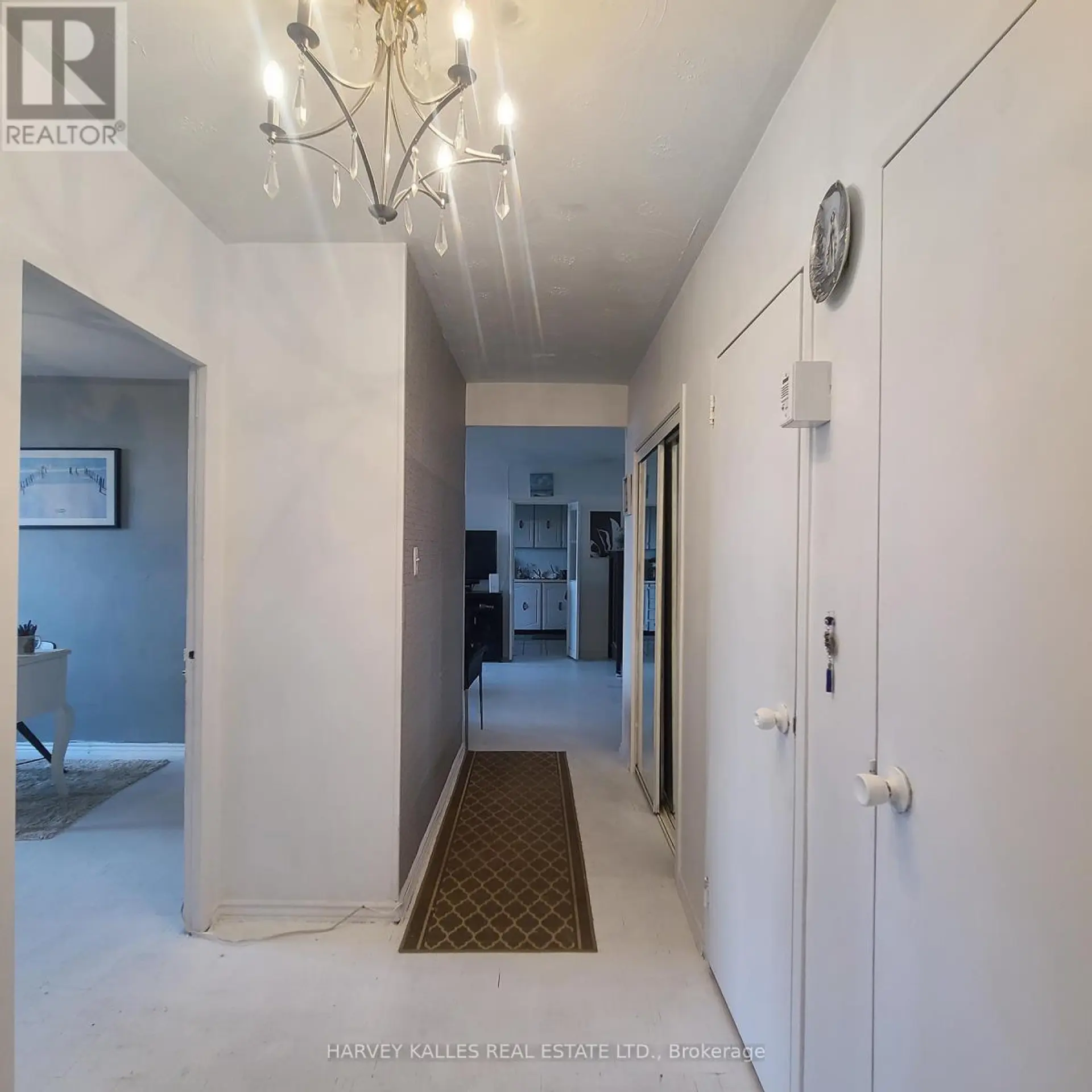 #703 825 KENNEDY ROAD - Image 14