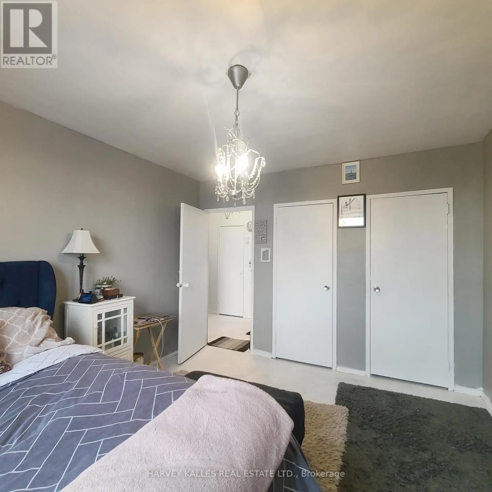 #703 825 KENNEDY ROAD - Image 15