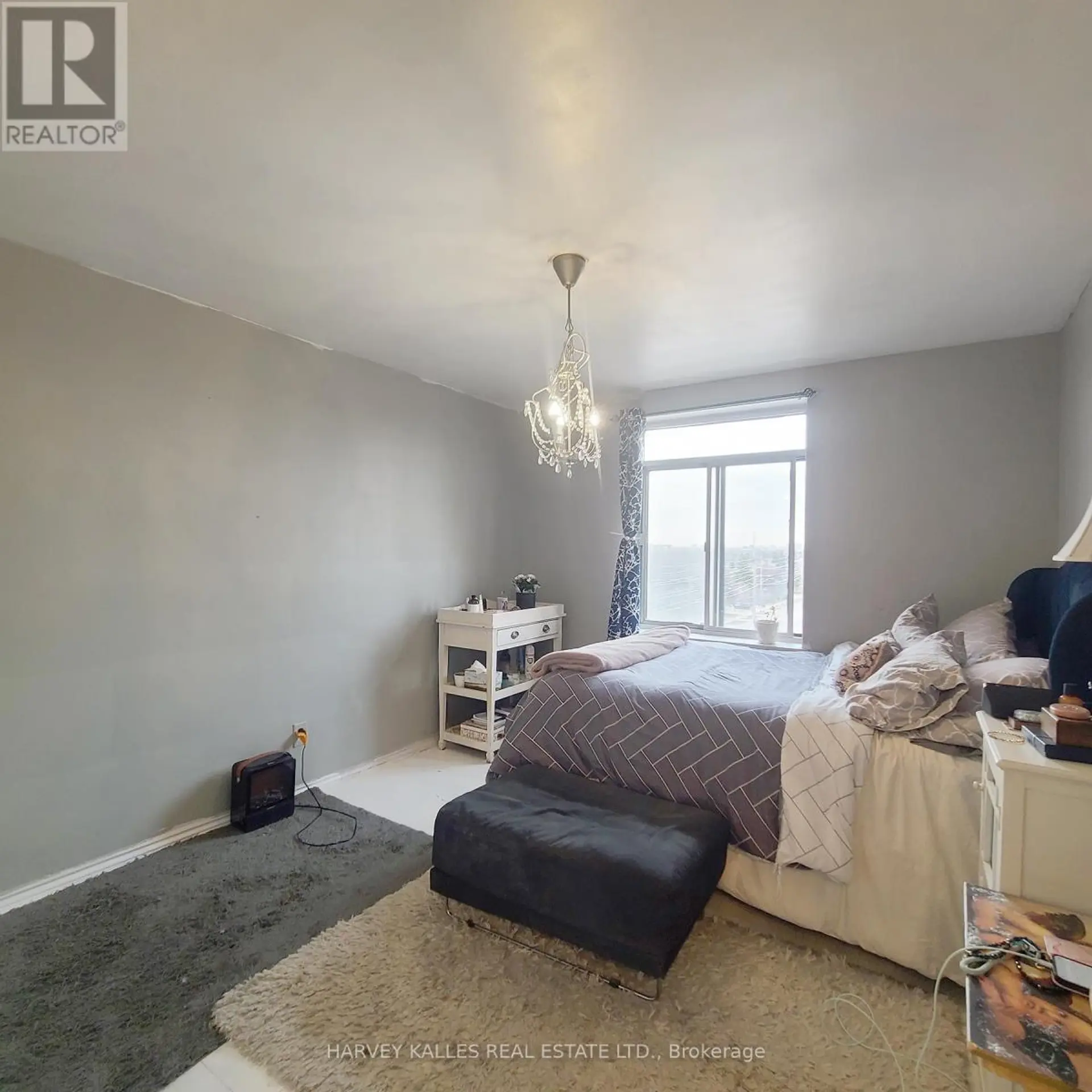 #703 825 KENNEDY ROAD - Image 17