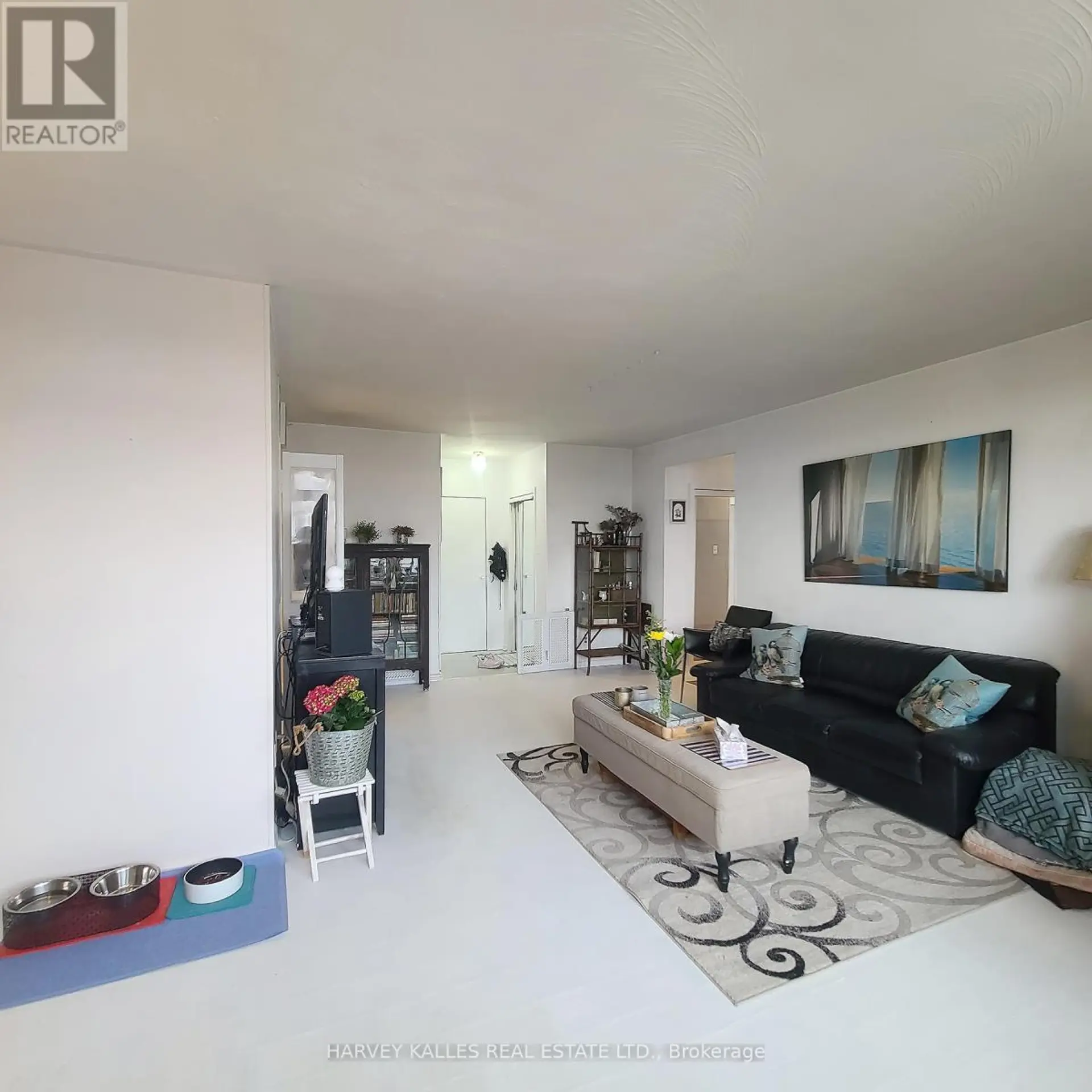 #703 825 KENNEDY ROAD - Image 7