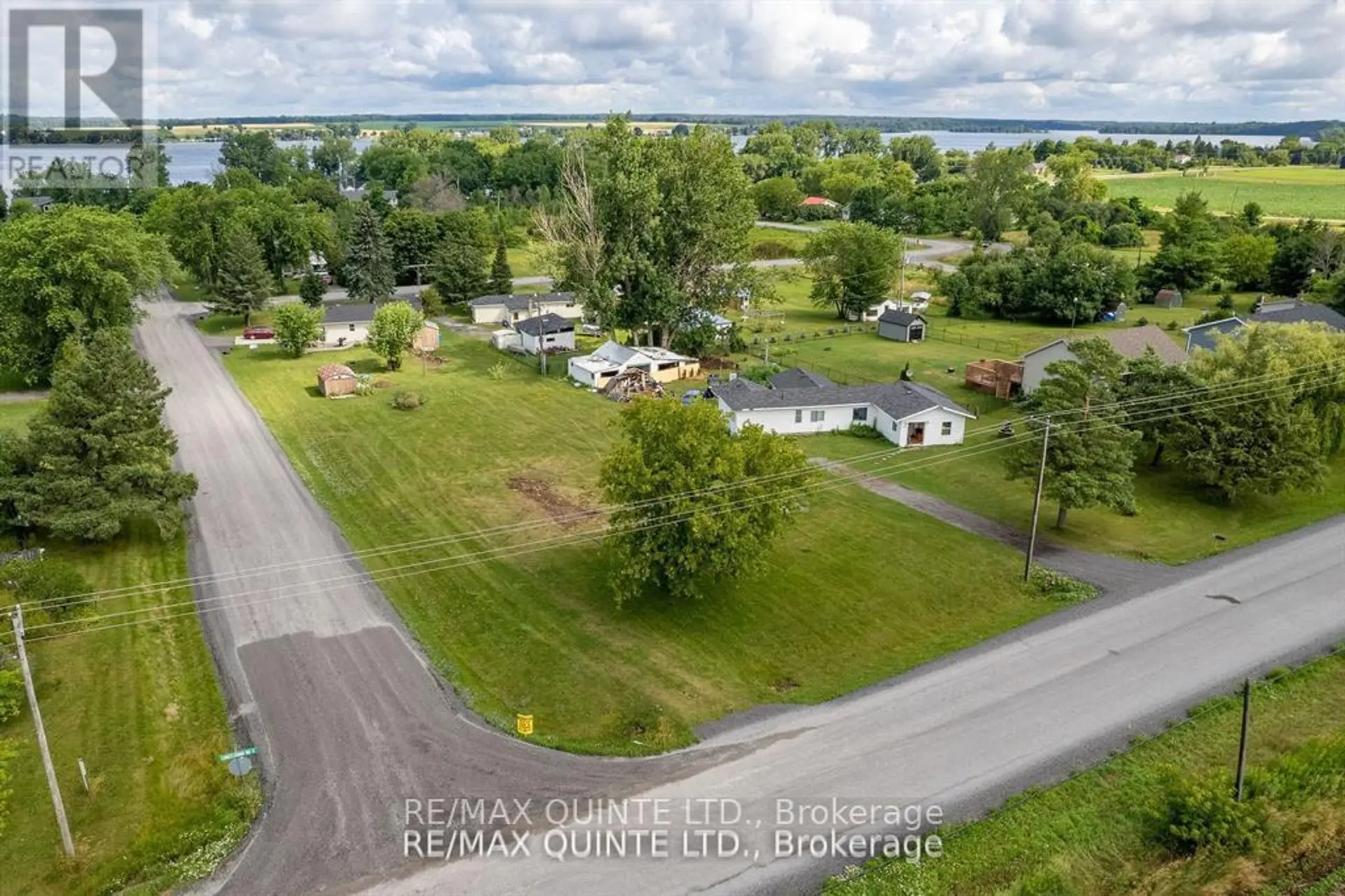 00 MOORE AVENUE - Image 12