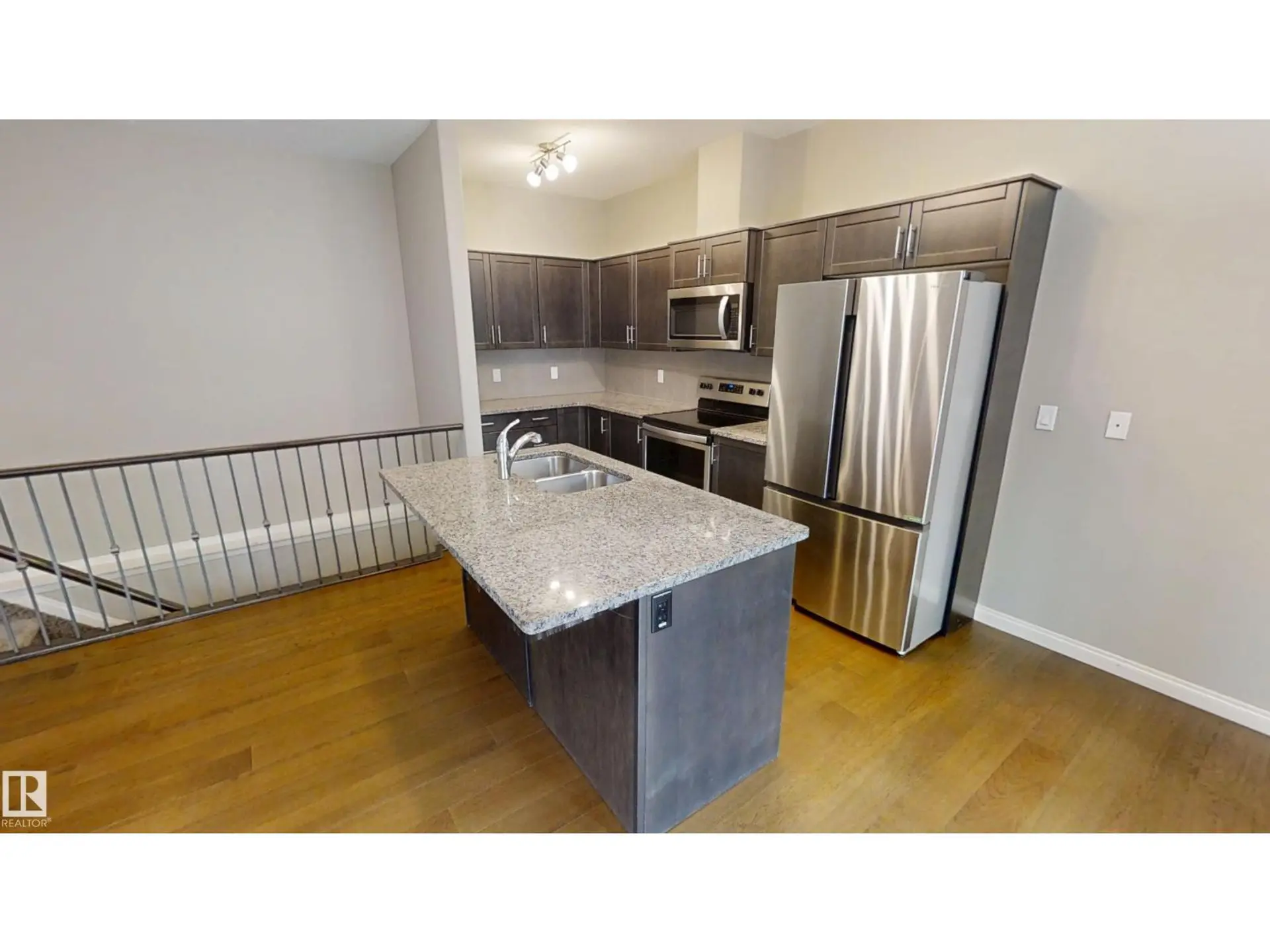 #59 18230 104A ST NW - Image 2
