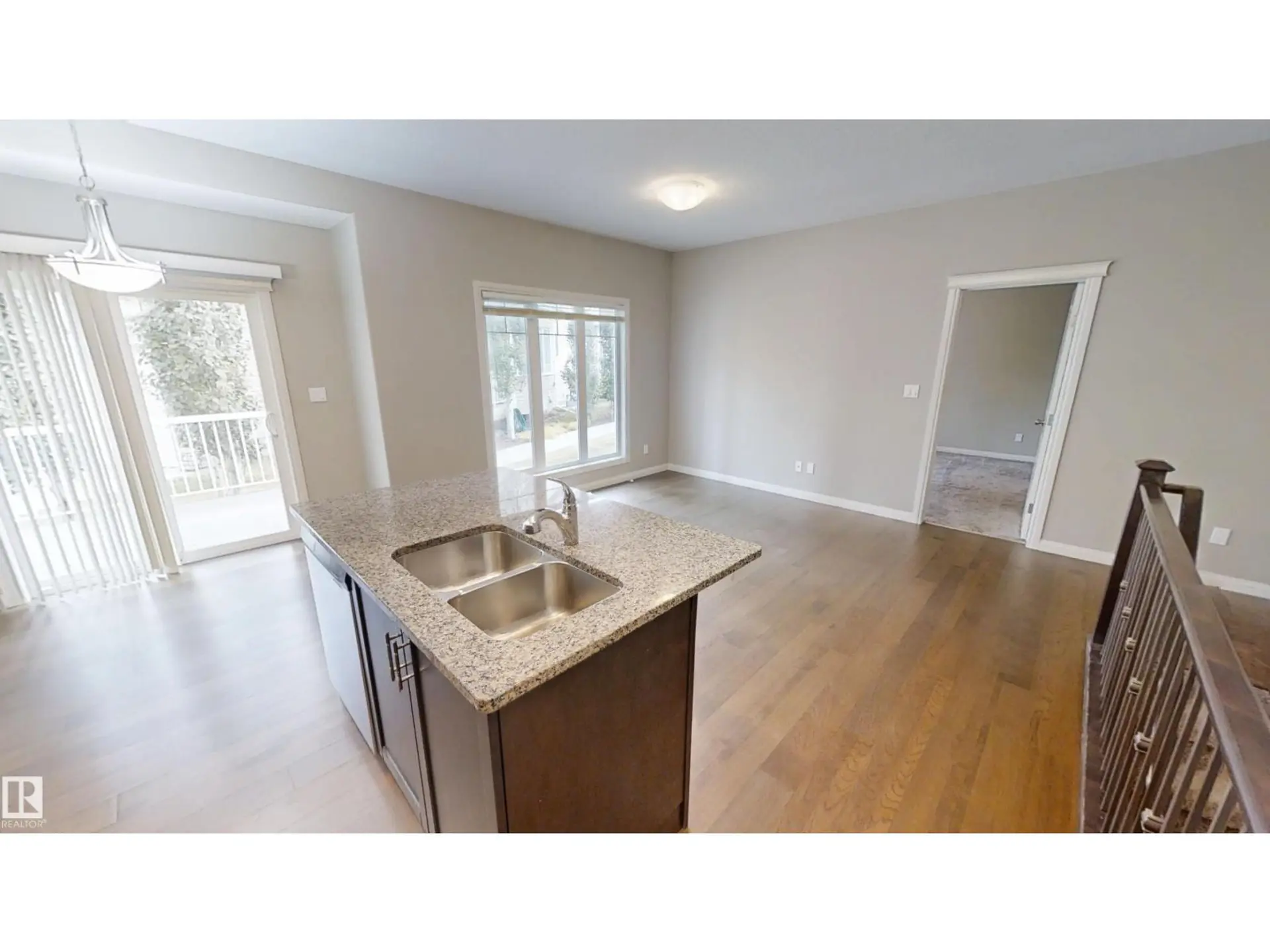 #59 18230 104A ST NW - Image 3