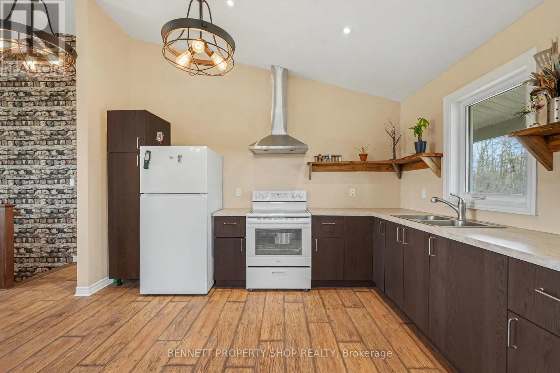 7261 THIRD LINE ROAD S - Image 7