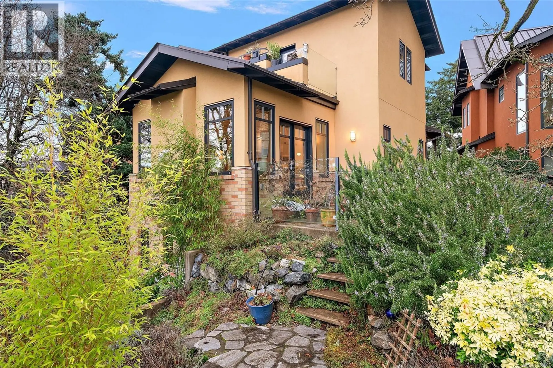 Property at #3 849 Dunsmuir Rd, Esquimalt, BC