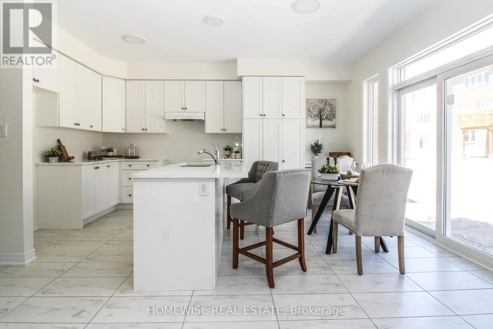 510 CLAYTON AVENUE - Image 3