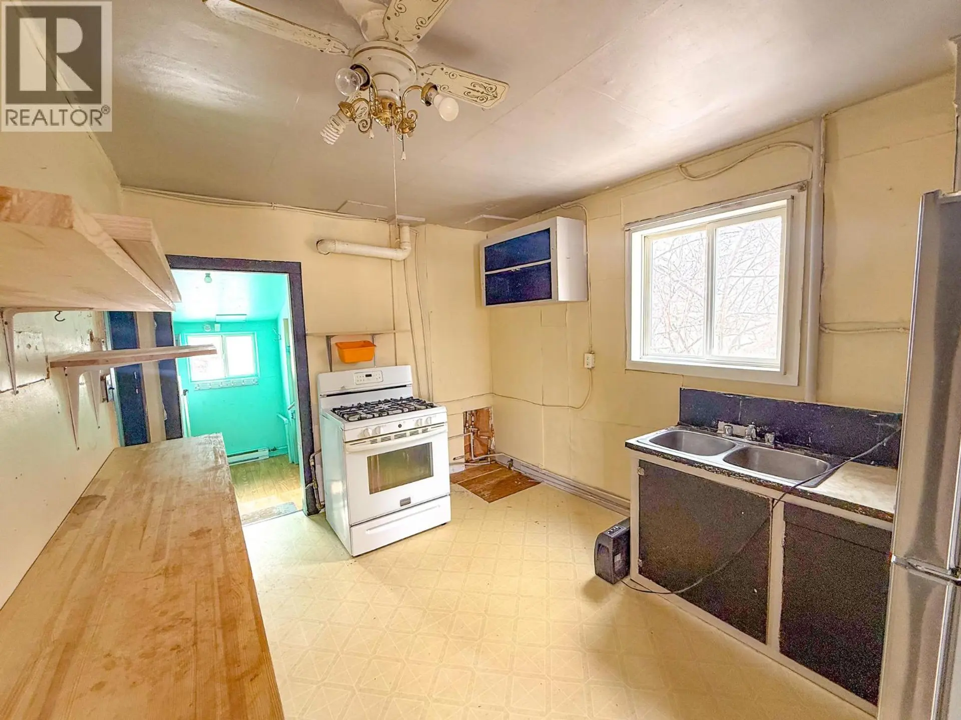 Property at 1205 104 AVENUE, Dawson Creek, BC