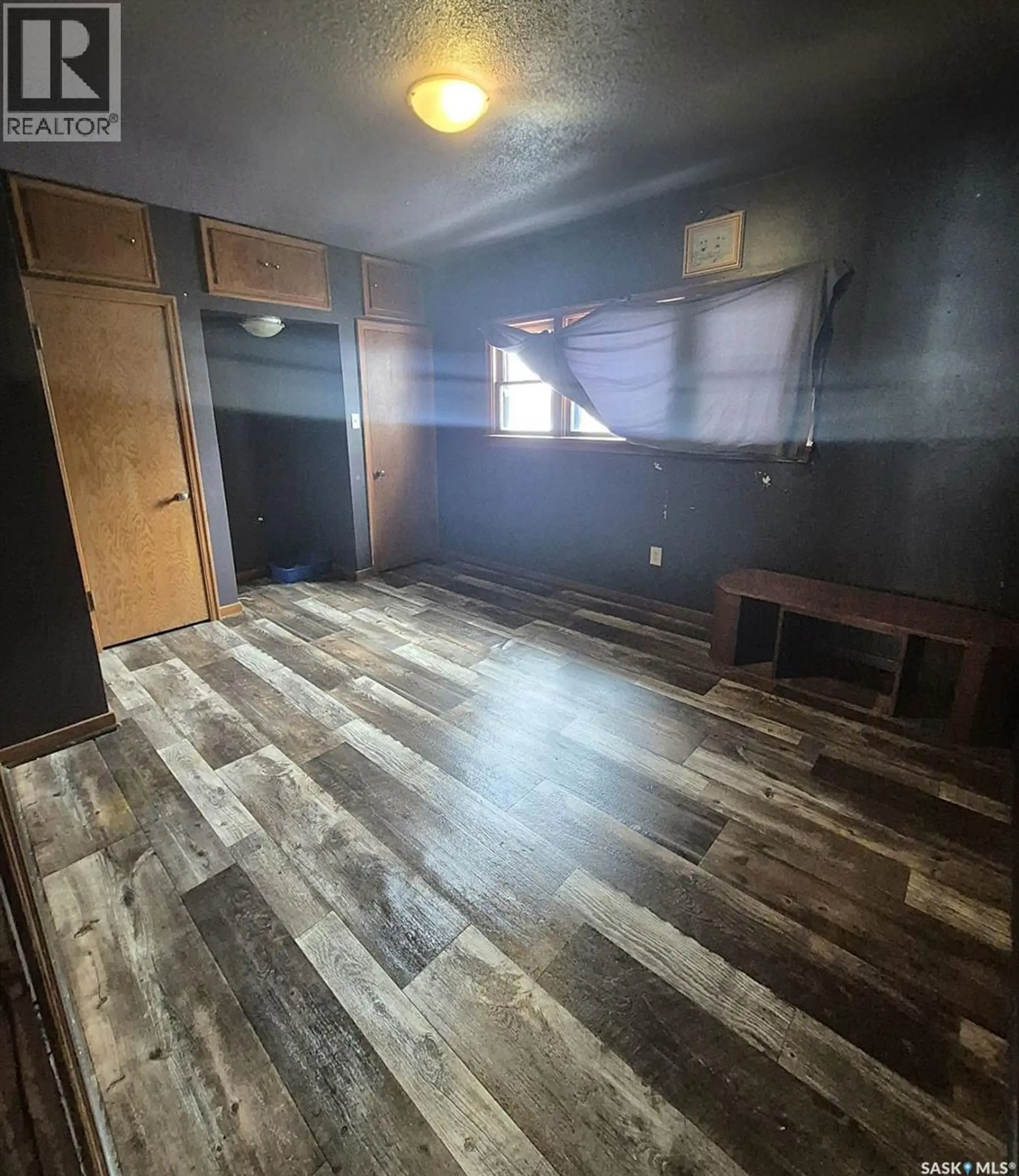 603 20th STREET W - Image 5