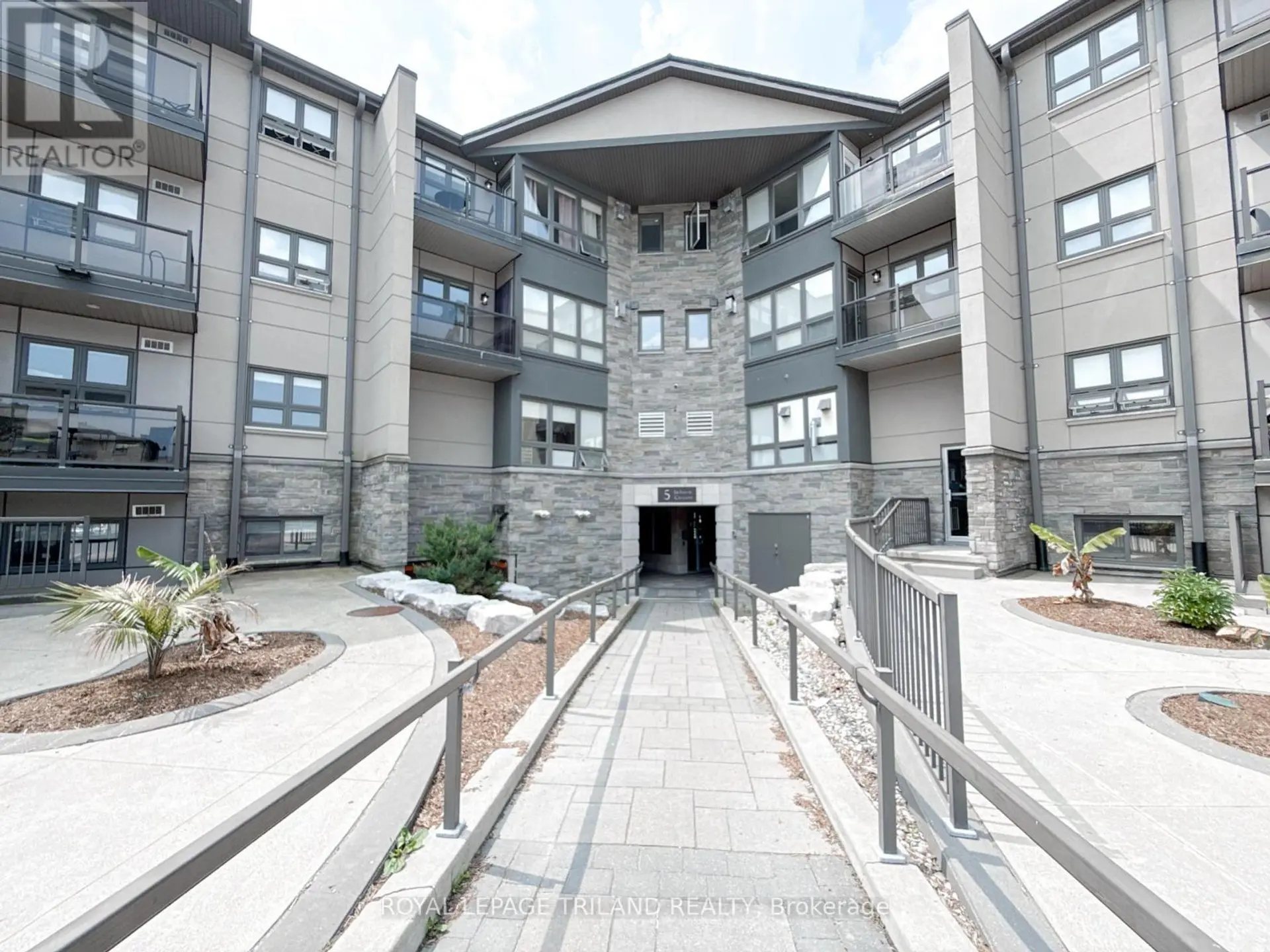 #110 5 JACKSWAY CRESCENT - Image 1