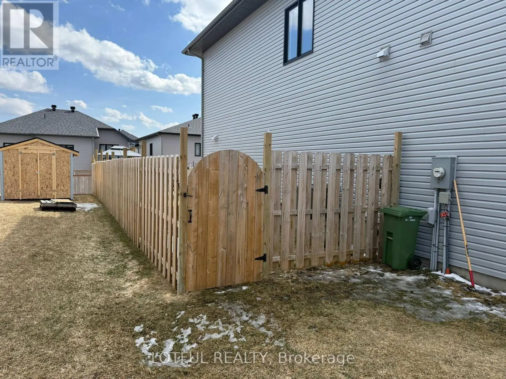 304 BELFORT STREET - Image 18