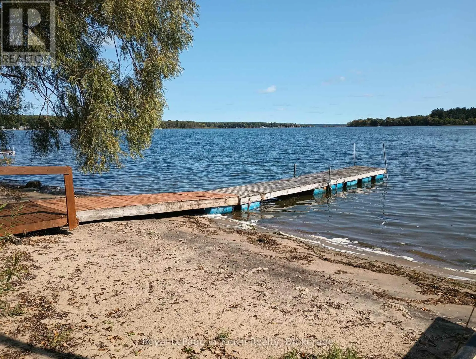 468 CHAMPLAIN ROAD - Image 2
