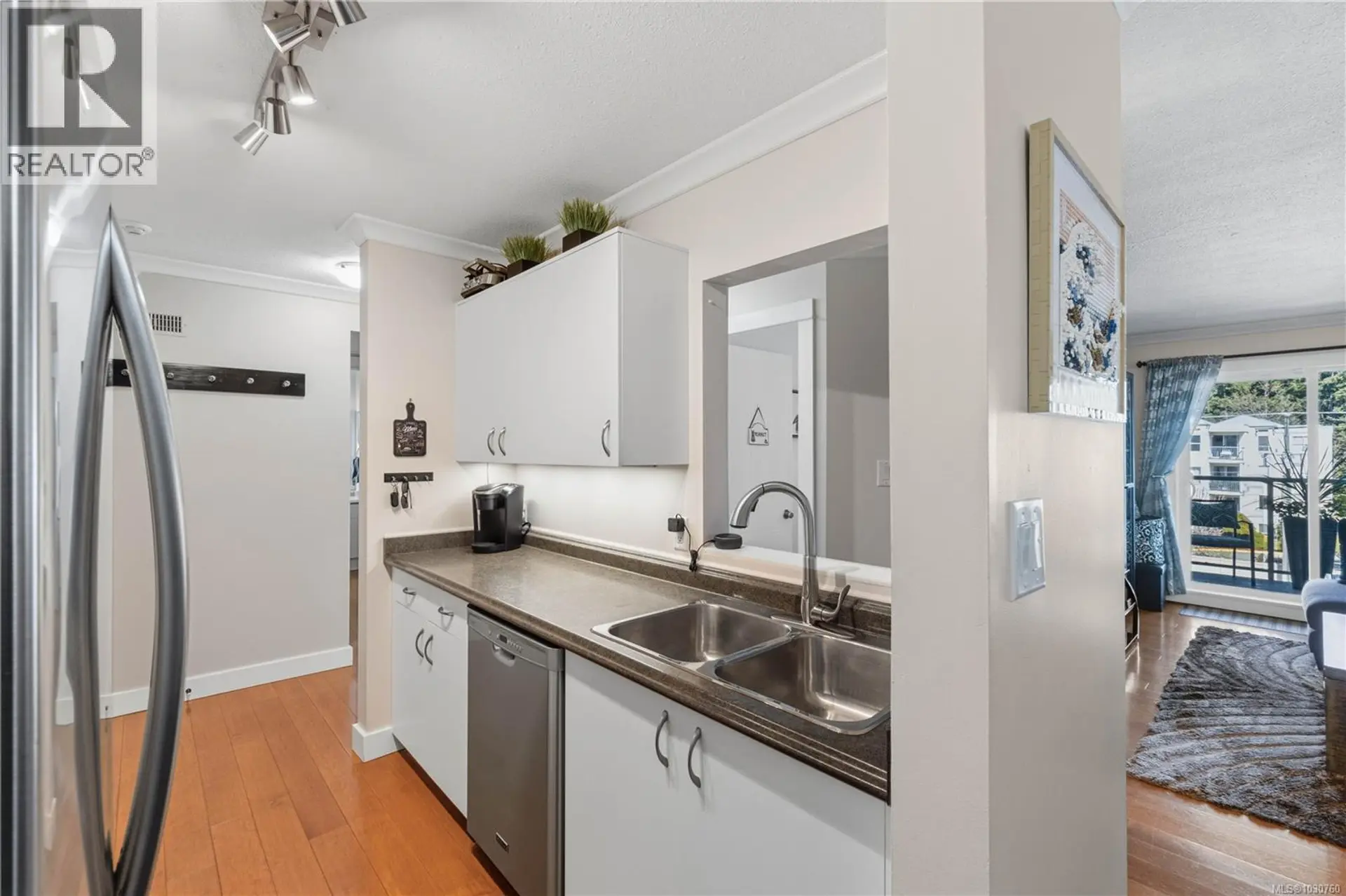 Property at #409 4701 UPLANDS DR, Nanaimo, BC