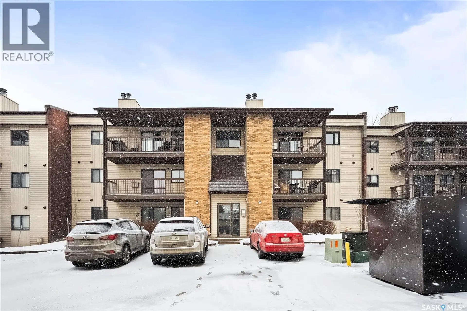 #201 215 Kingsmere BOULEVARD - Image 1