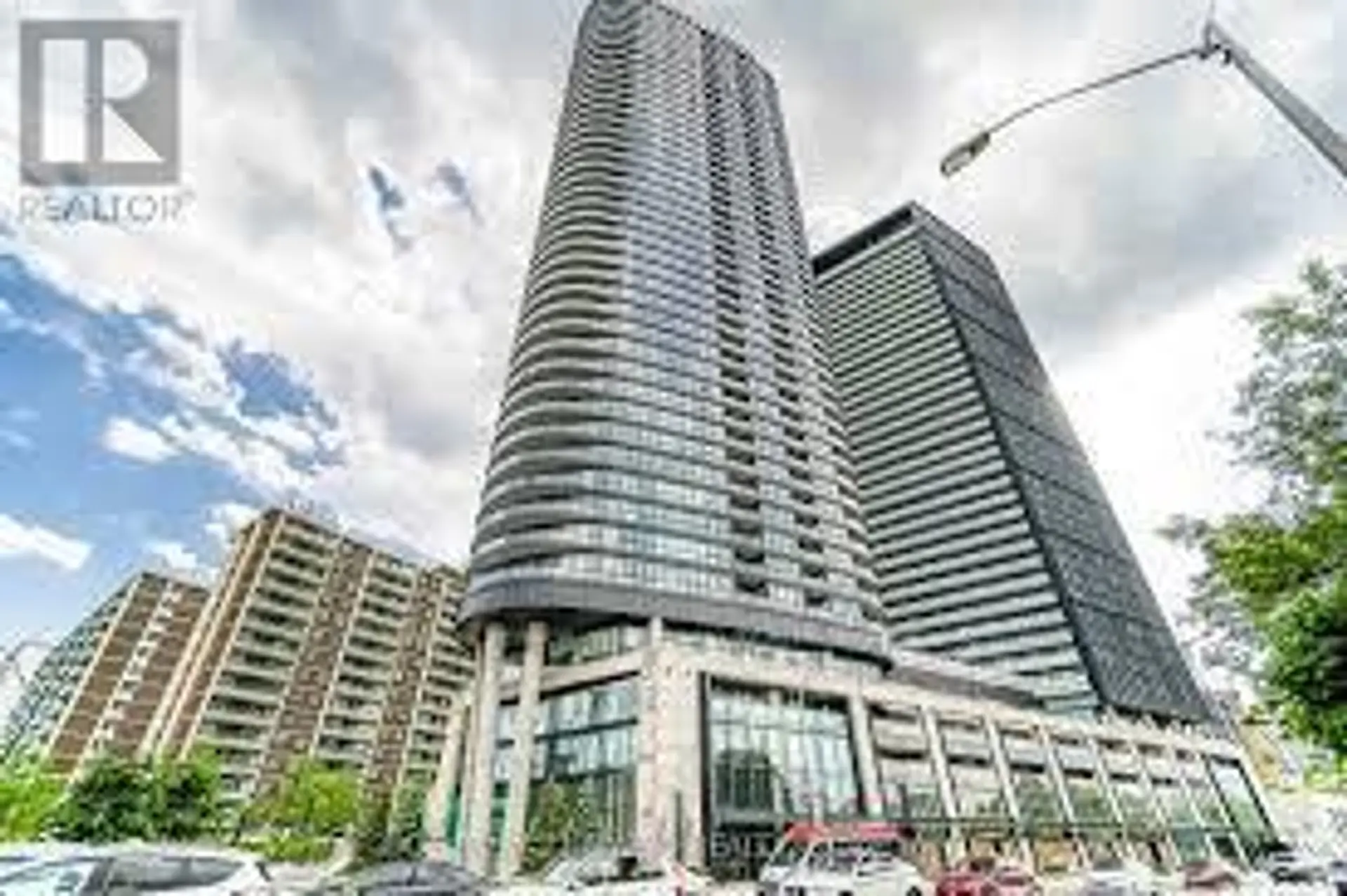 #1422 585 BLOOR STREET E - Image 1