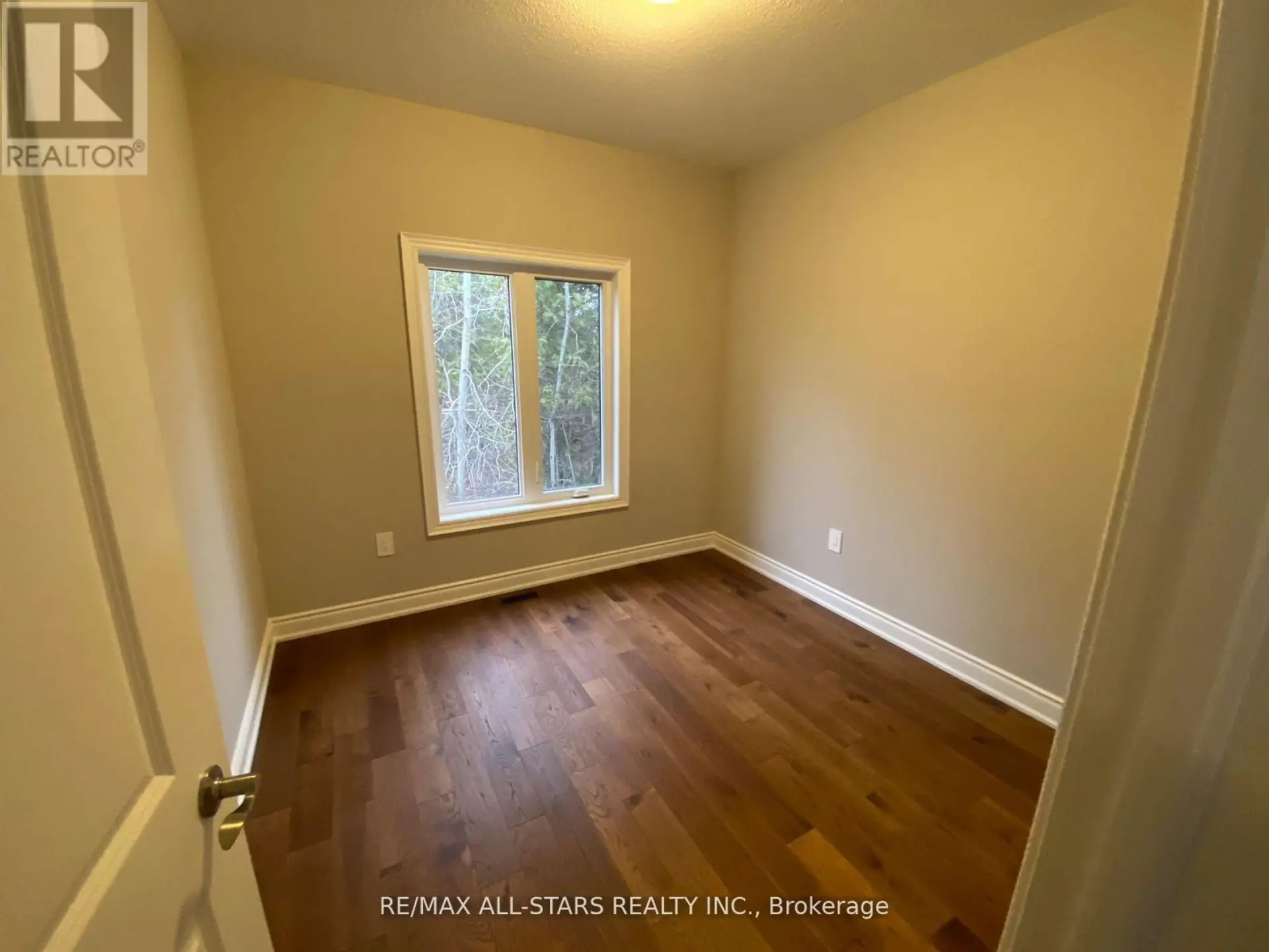 38 SHELSON PLACE - Image 8