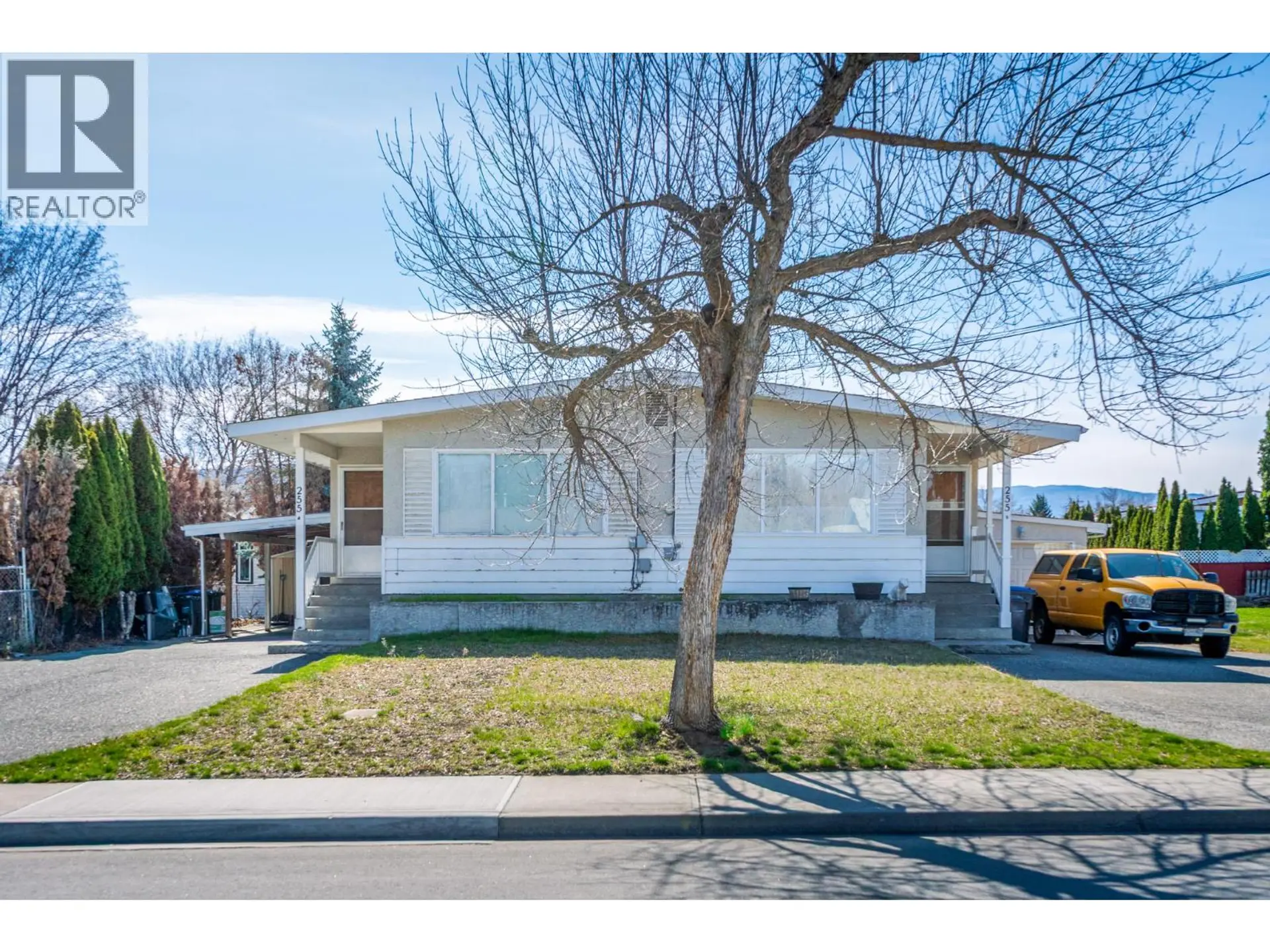 Property at 255 Holbrook Road W, Kelowna, BC