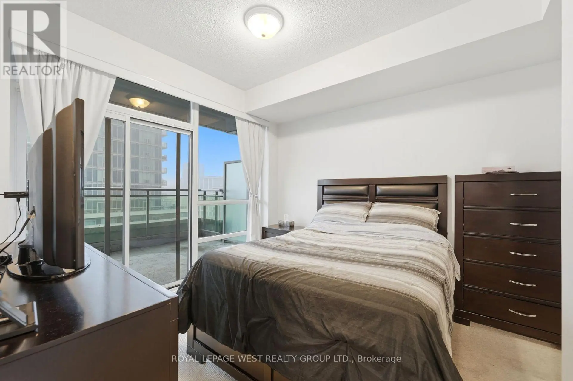 #1406 16 BROOKERS LANE - Image 12