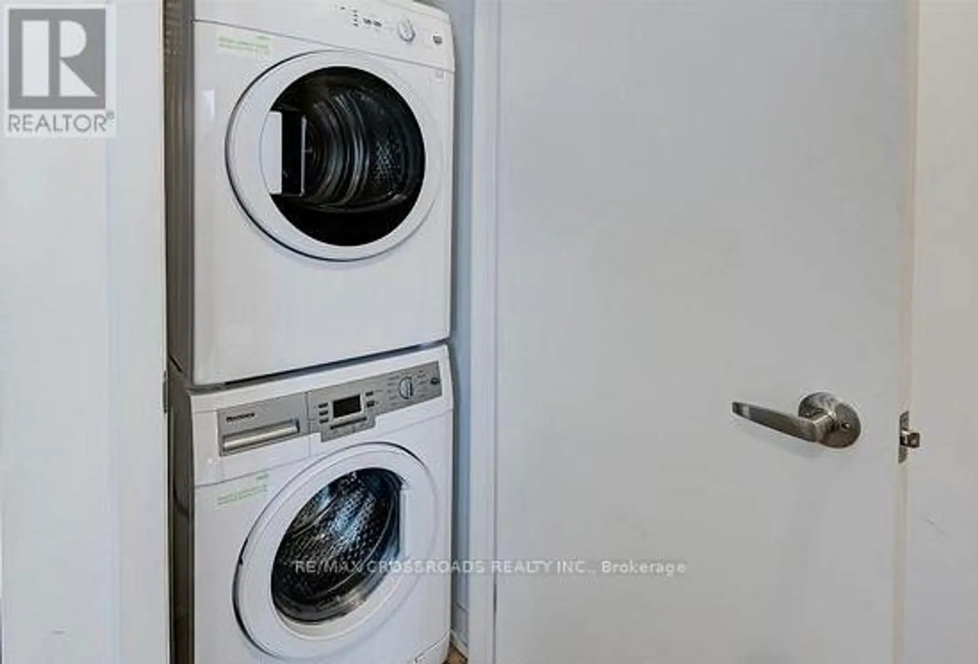#15 1720 SIMCOE STREET - Image 14