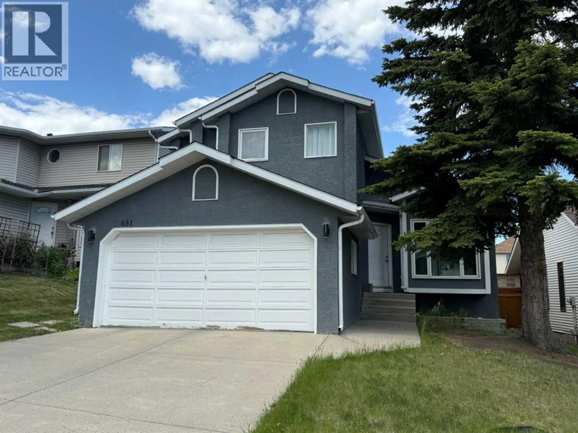 651 MACEWAN DRIVE NW - Image 1