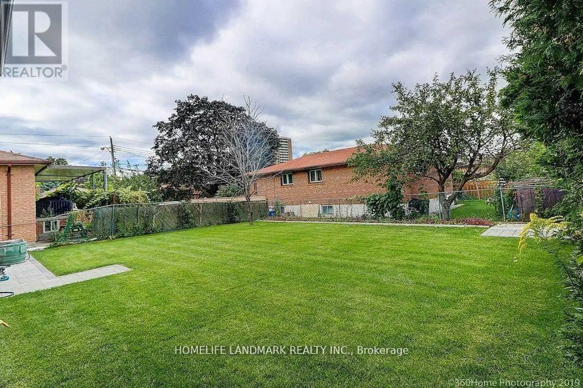 24 CEDAR BRAE BOULEVARD - Image 17
