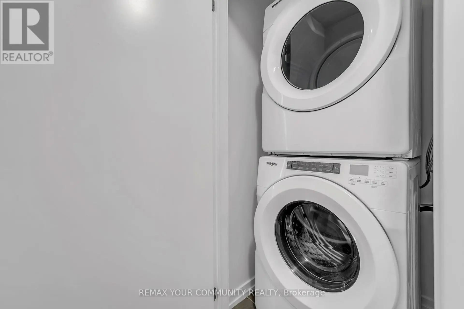 #191 2-20 LYTHAM GREEN CIRCLE - Image 11