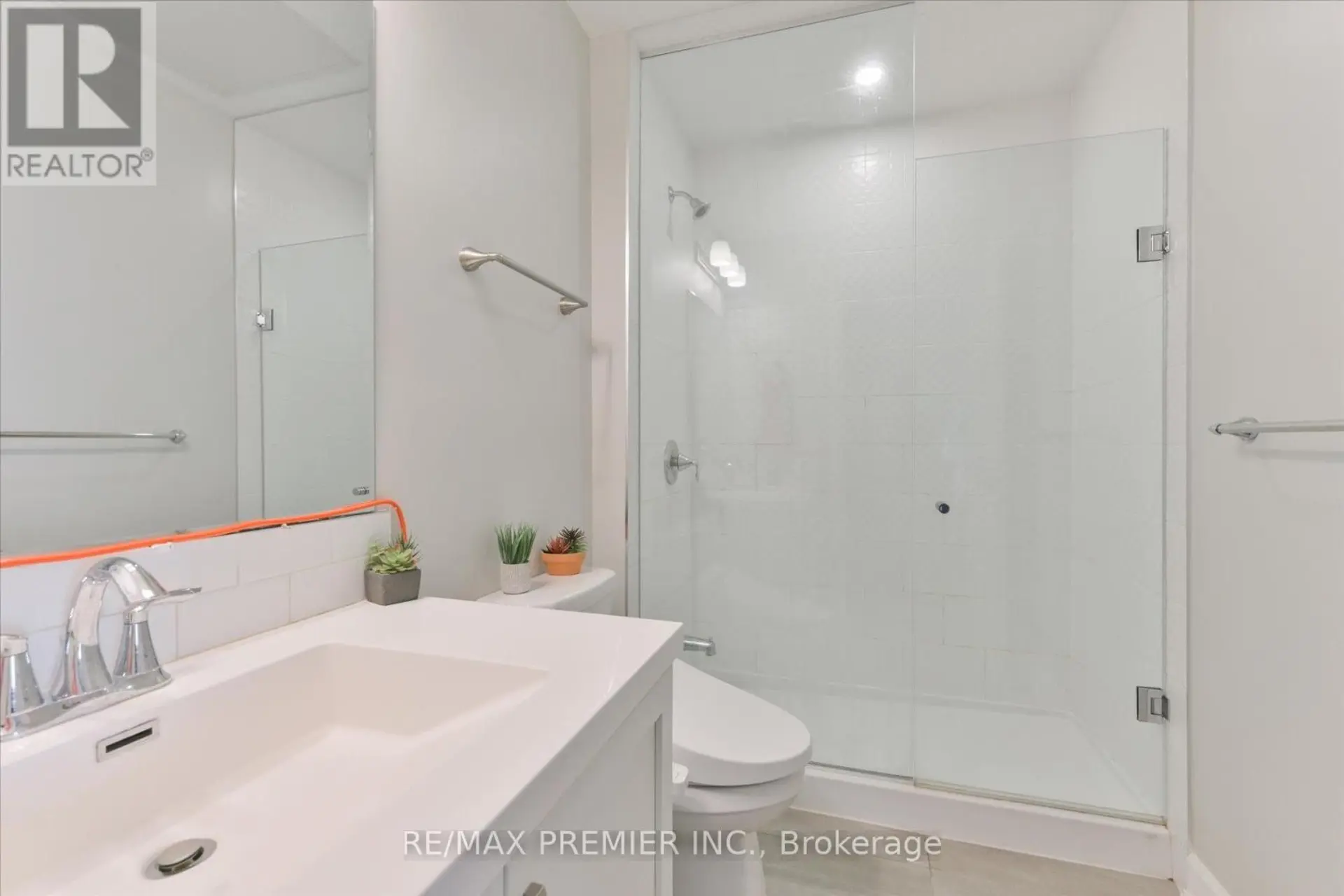 #421 102 GROVEWOOD COMMON - Image 9
