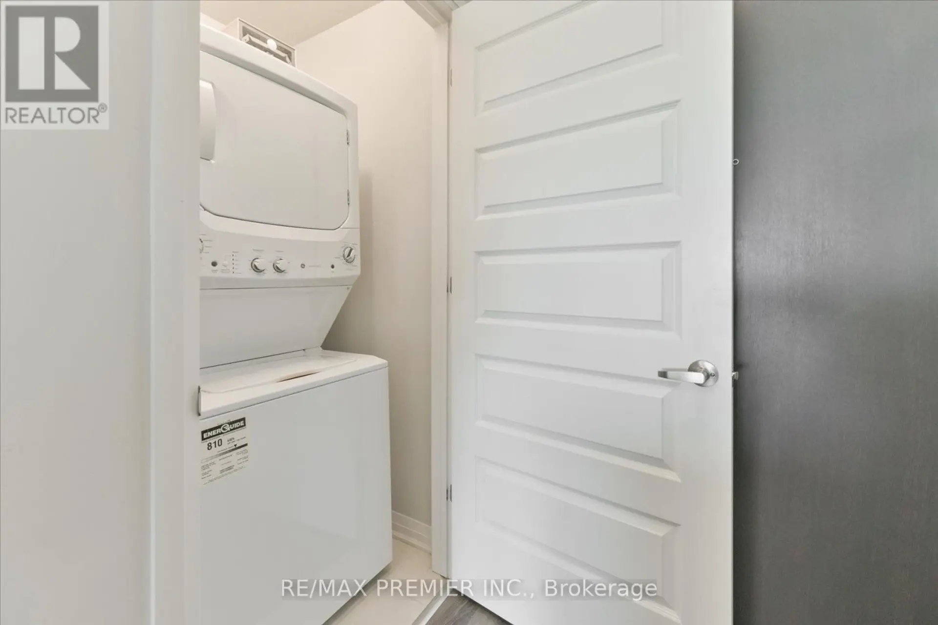 #421 102 GROVEWOOD COMMON - Image 10
