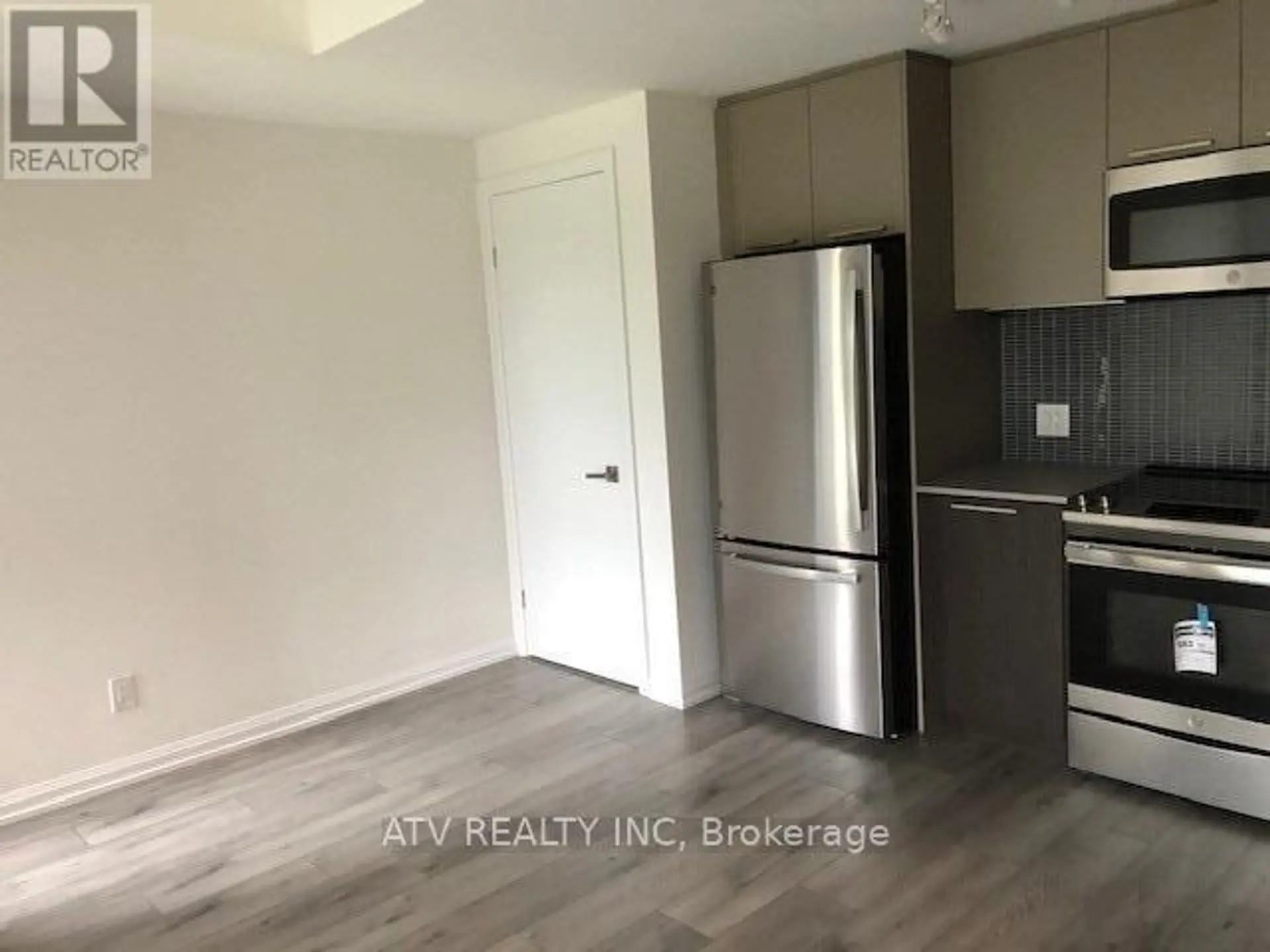 #TH17 10 BRIN DRIVE - Image 4