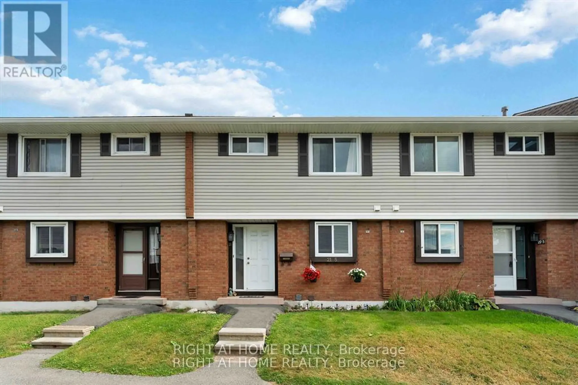 #21 5 HADLEY CIRCLE - Image 1