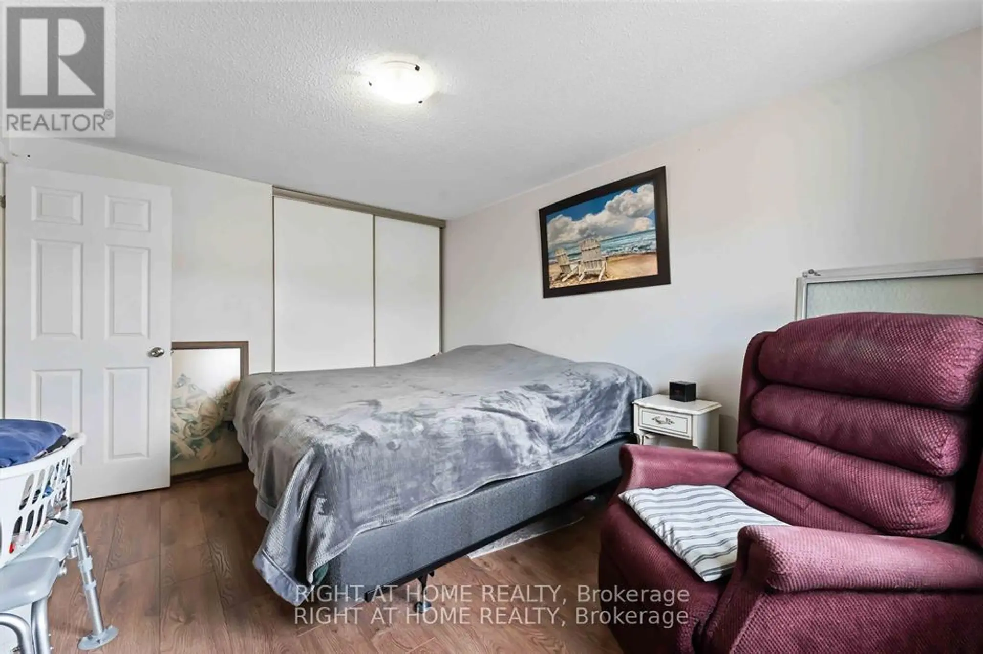 #21 5 HADLEY CIRCLE - Image 11
