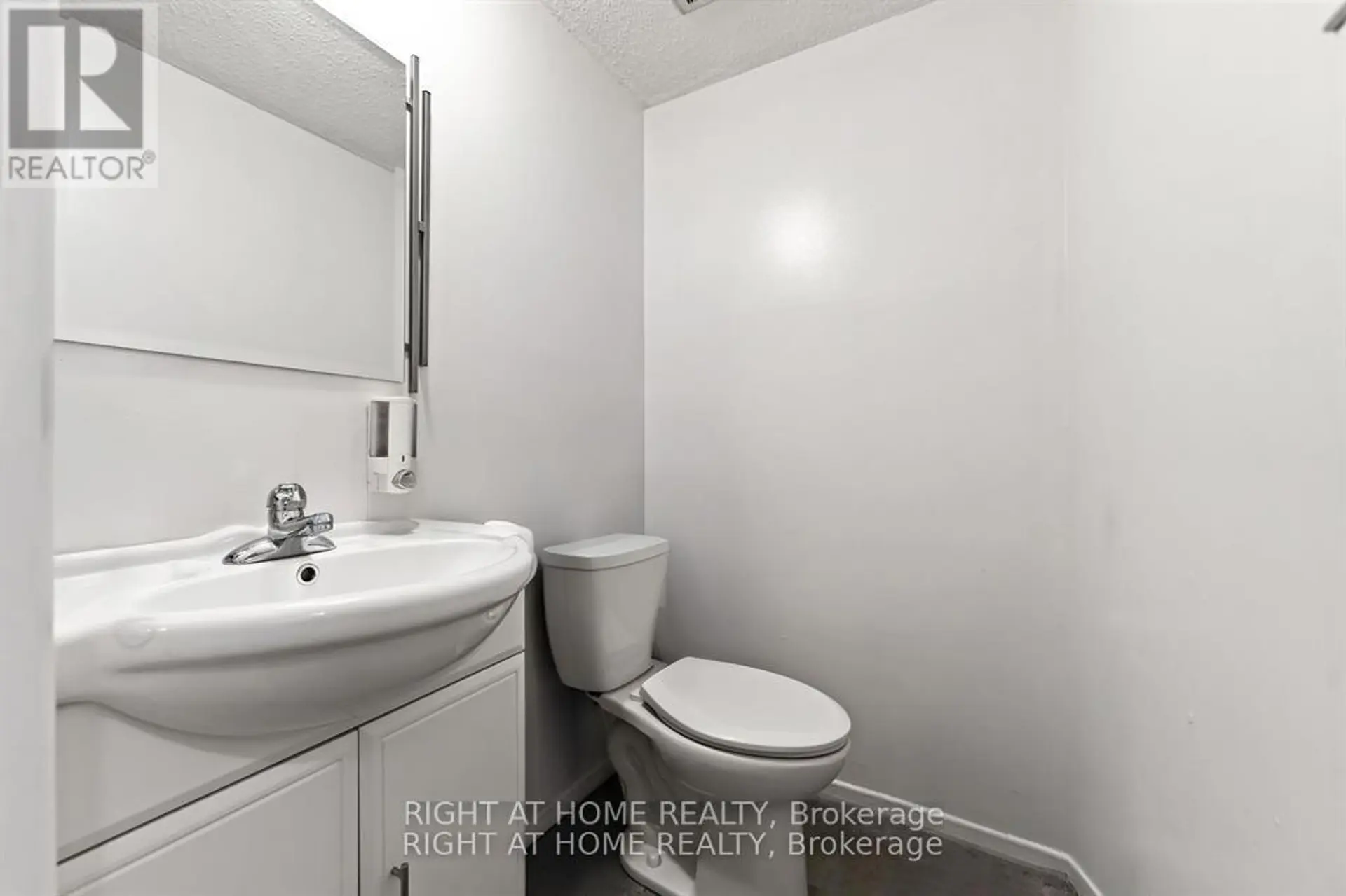 #21 5 HADLEY CIRCLE - Image 18