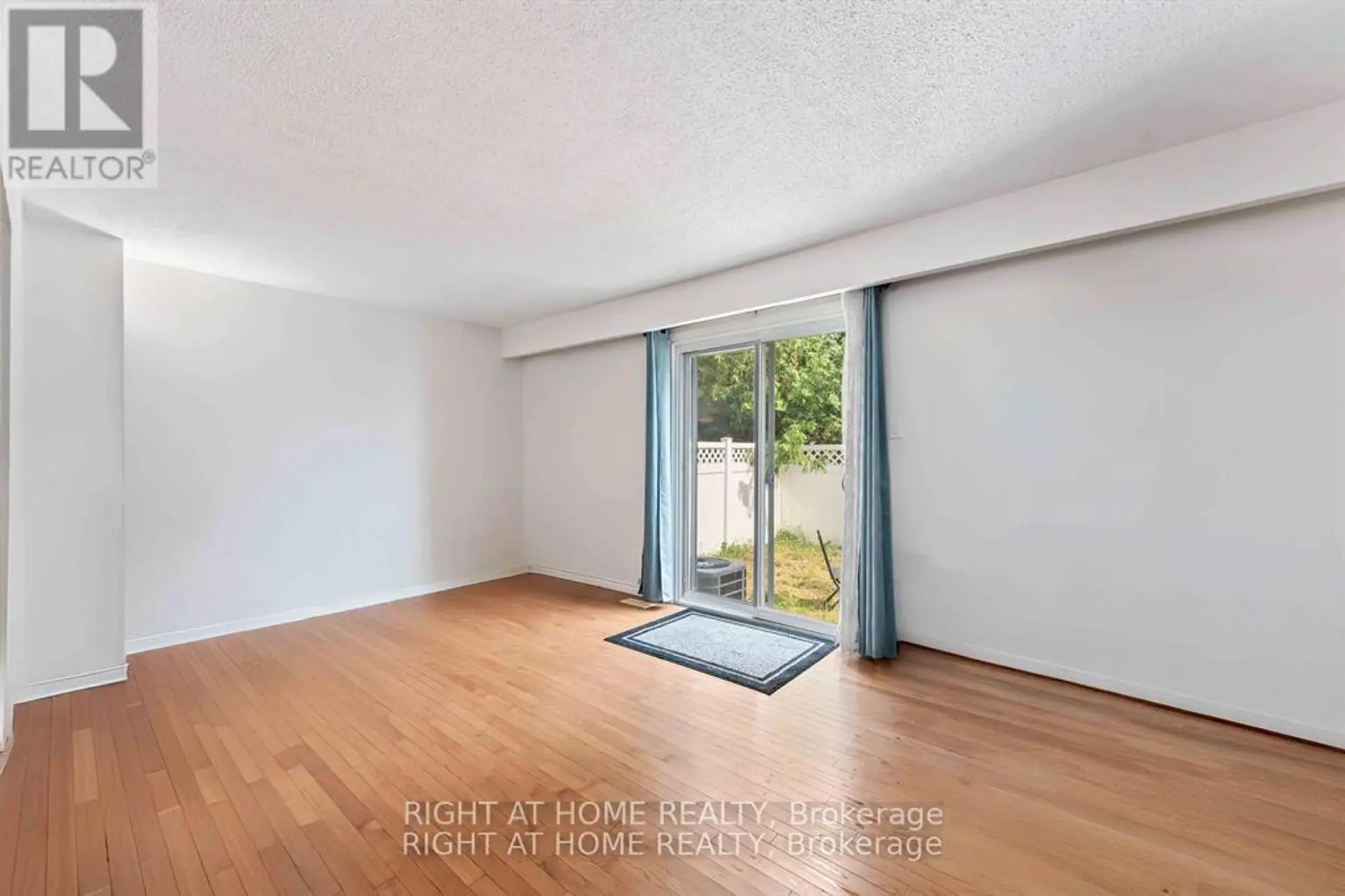 #21 5 HADLEY CIRCLE - Image 8