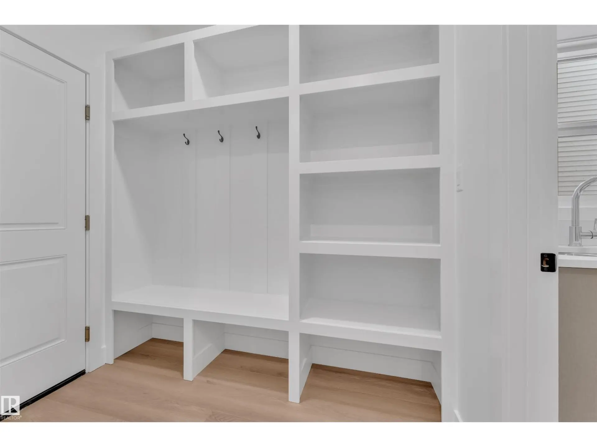 1727 60 AV - Image 7