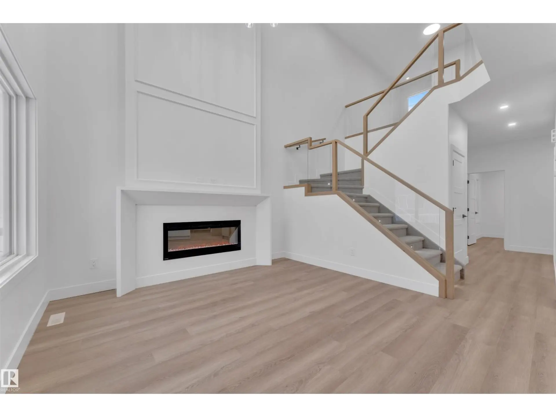 1727 60 AV - Image 8