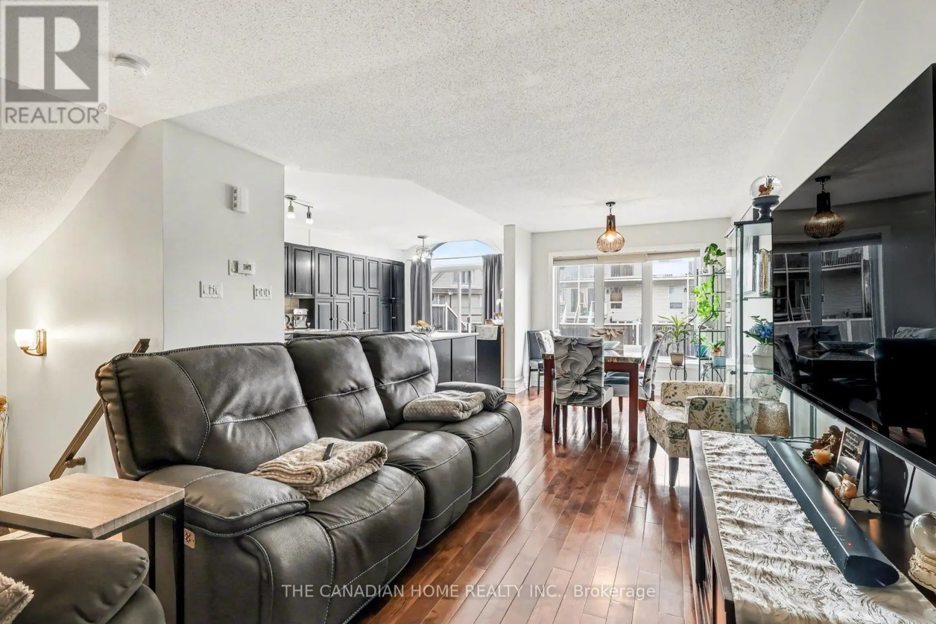 265 WILDCLIFF WAY - Image 3