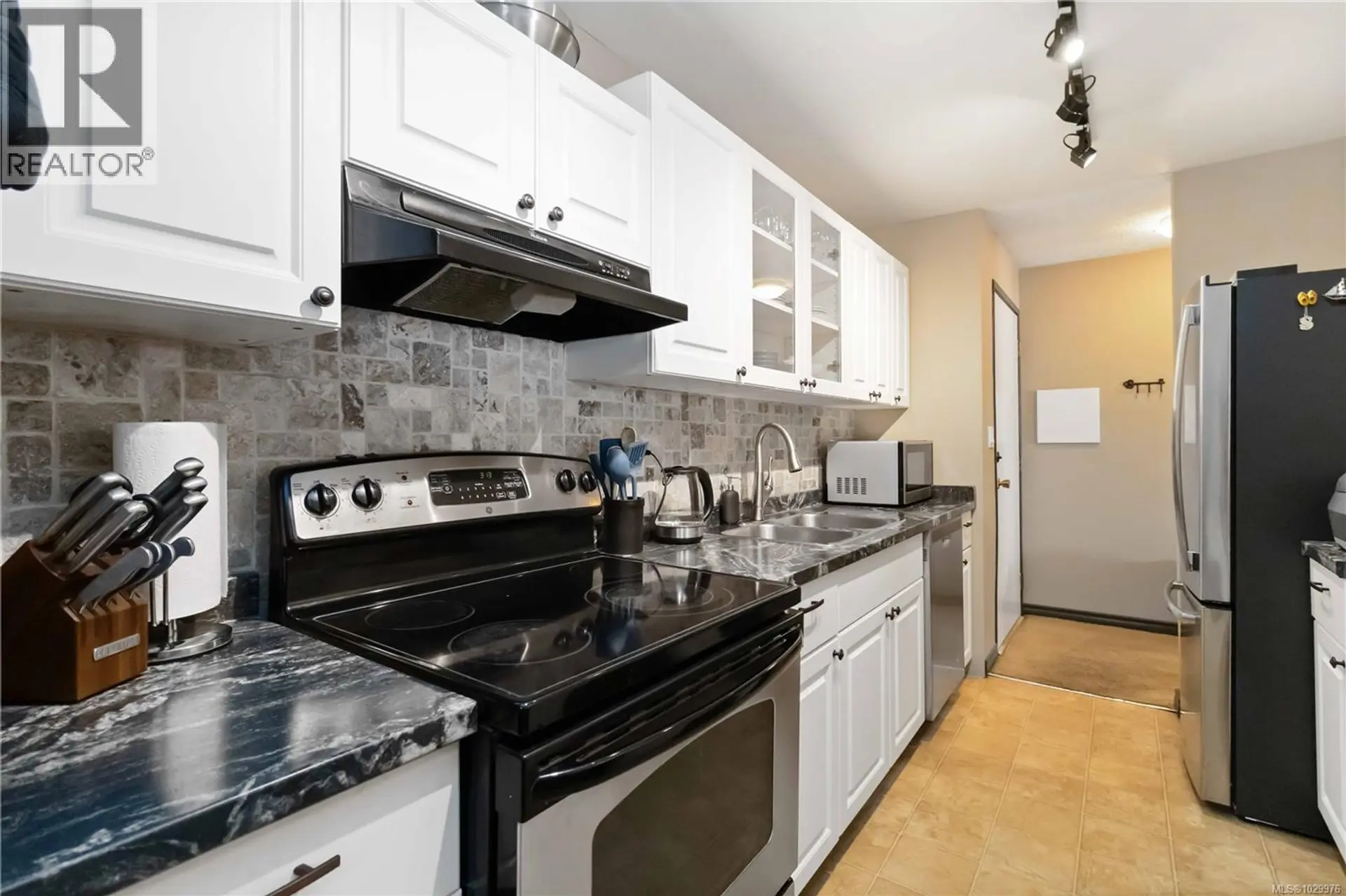 Property at #314 3255 GLASGOW AVE, Saanich, BC