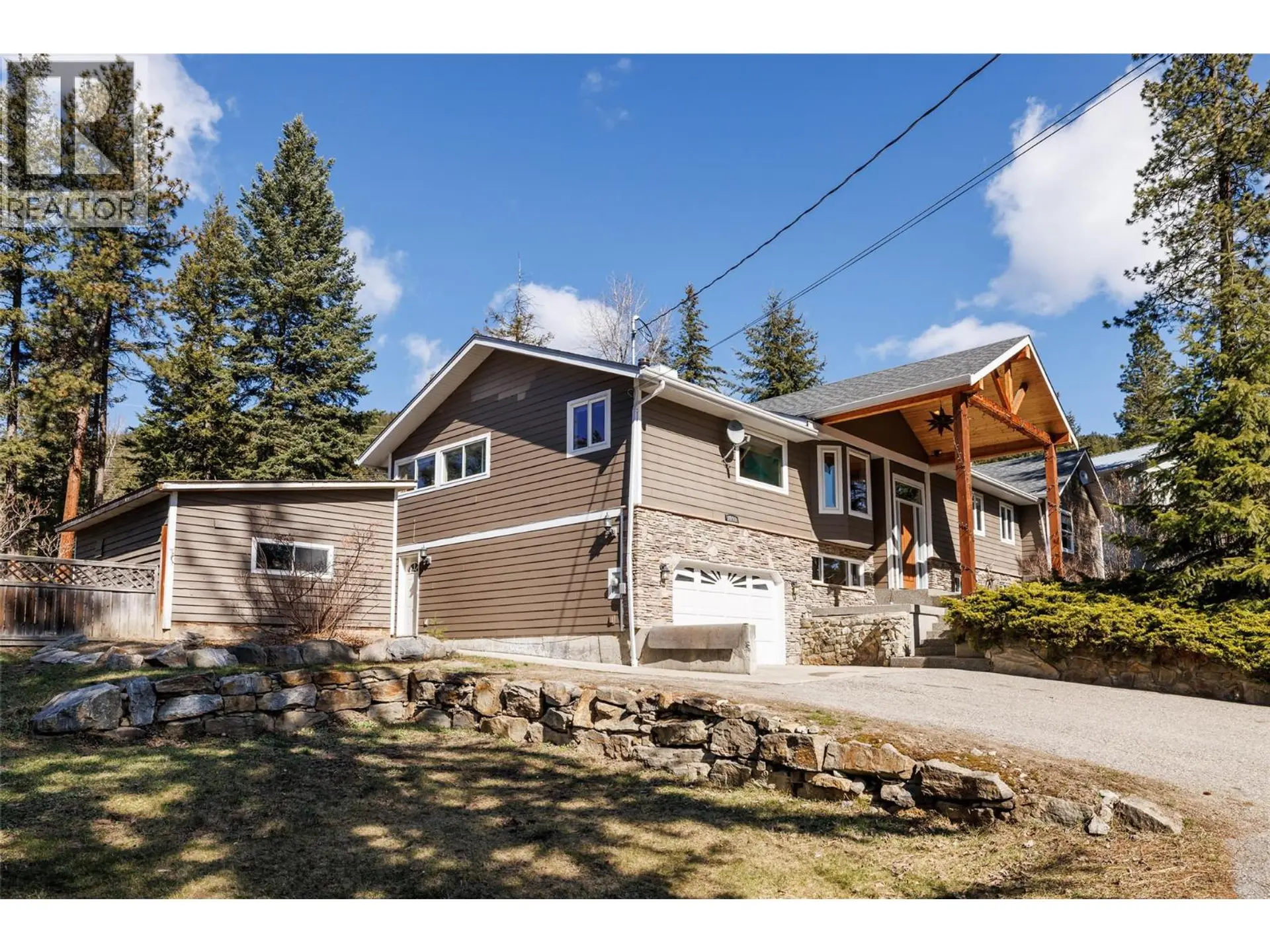 Property at 7992 Falcon Ridge Crescent, Kelowna, BC