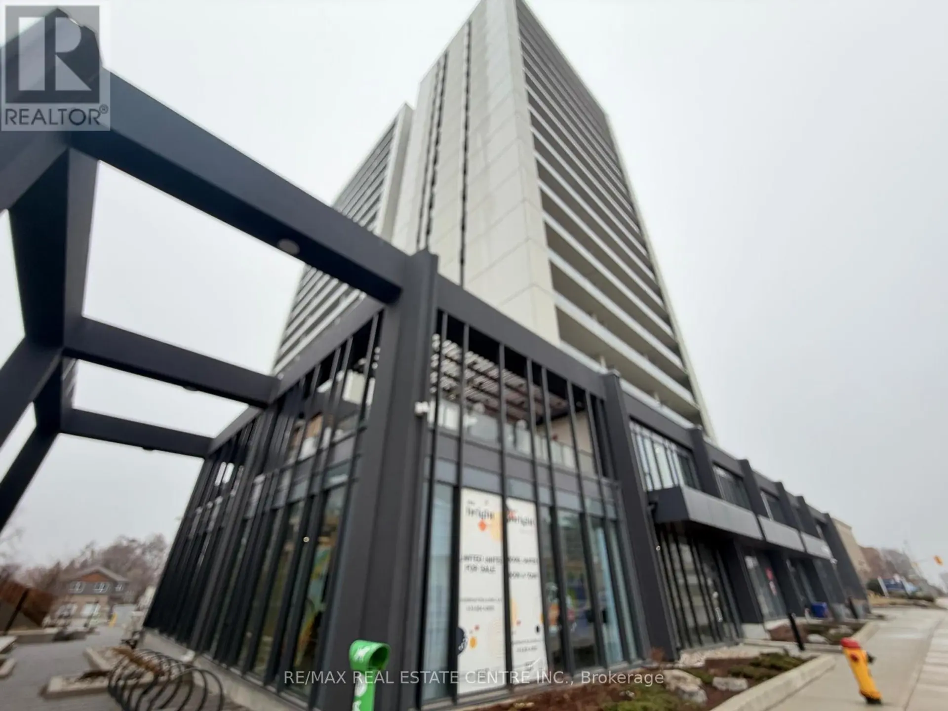 #301 741 KING STREET W - Image 3