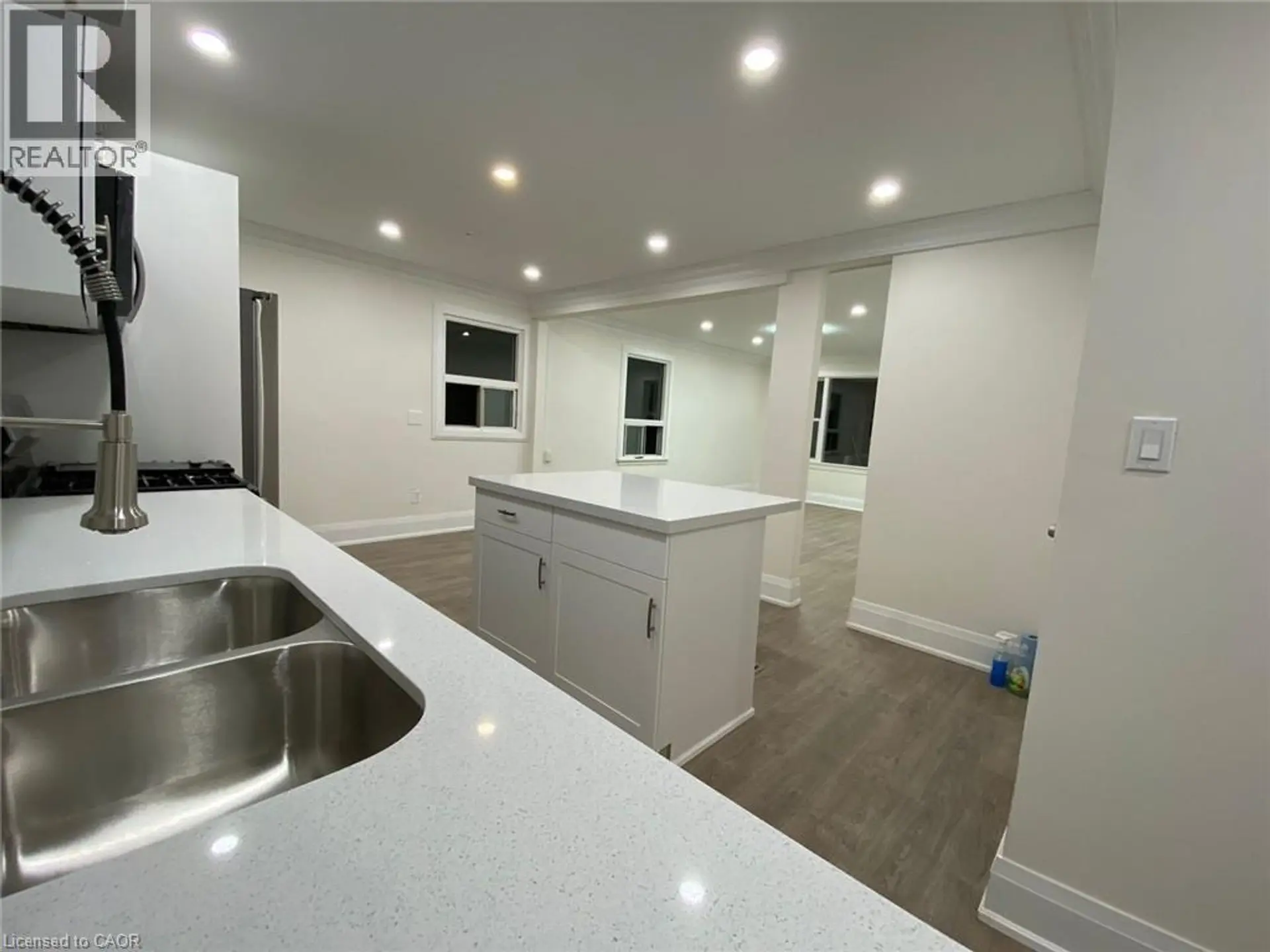 40 BARTLETT STREET - Image 7