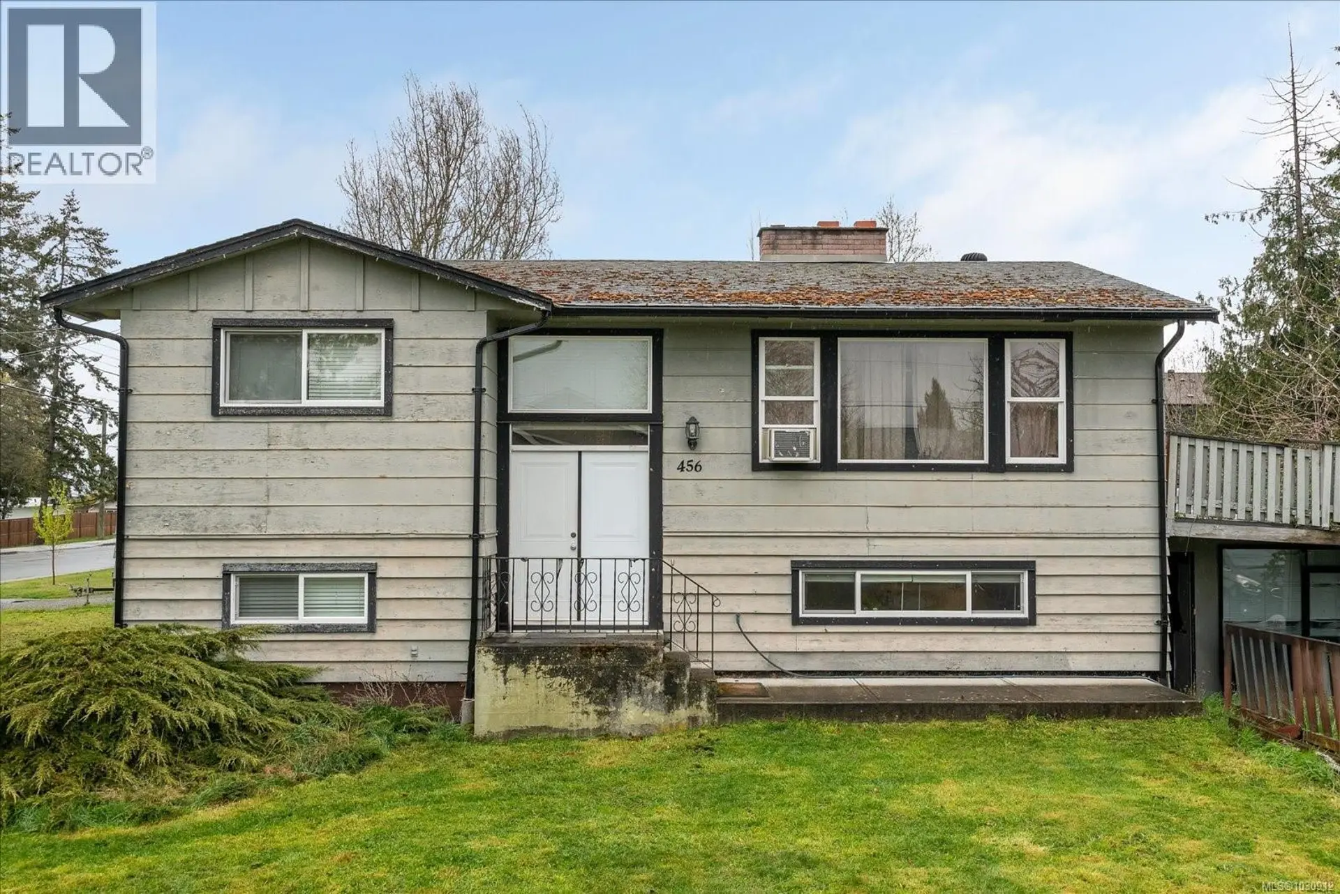 Property at 456 Hirst Ave, Parksville, BC