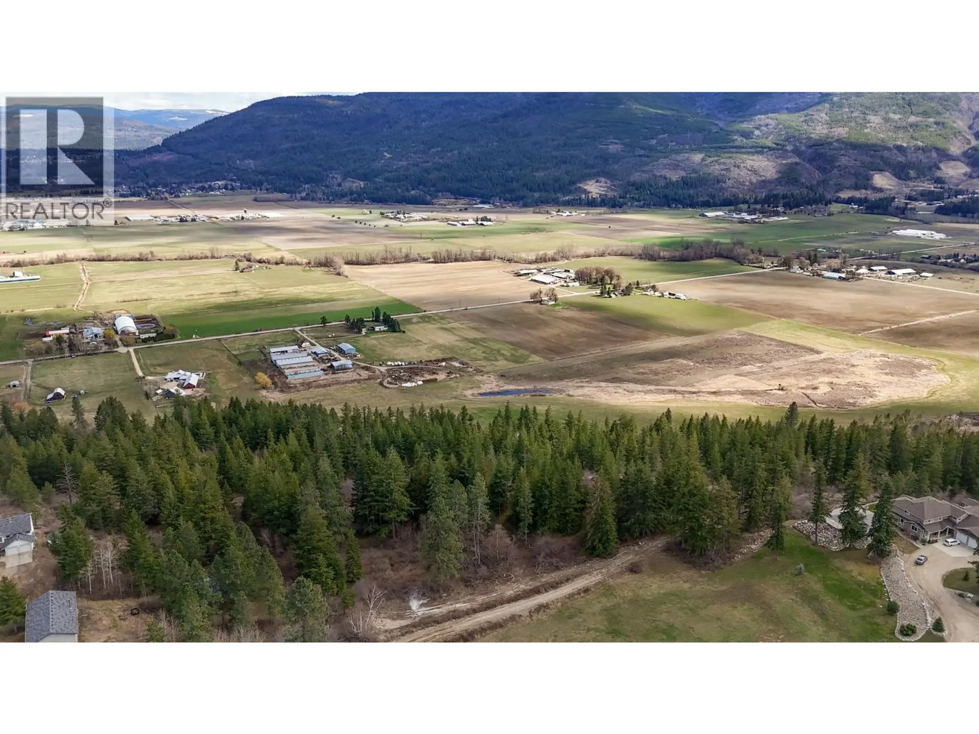 Property at 1500 STREET SW, Salmon Arm, BC