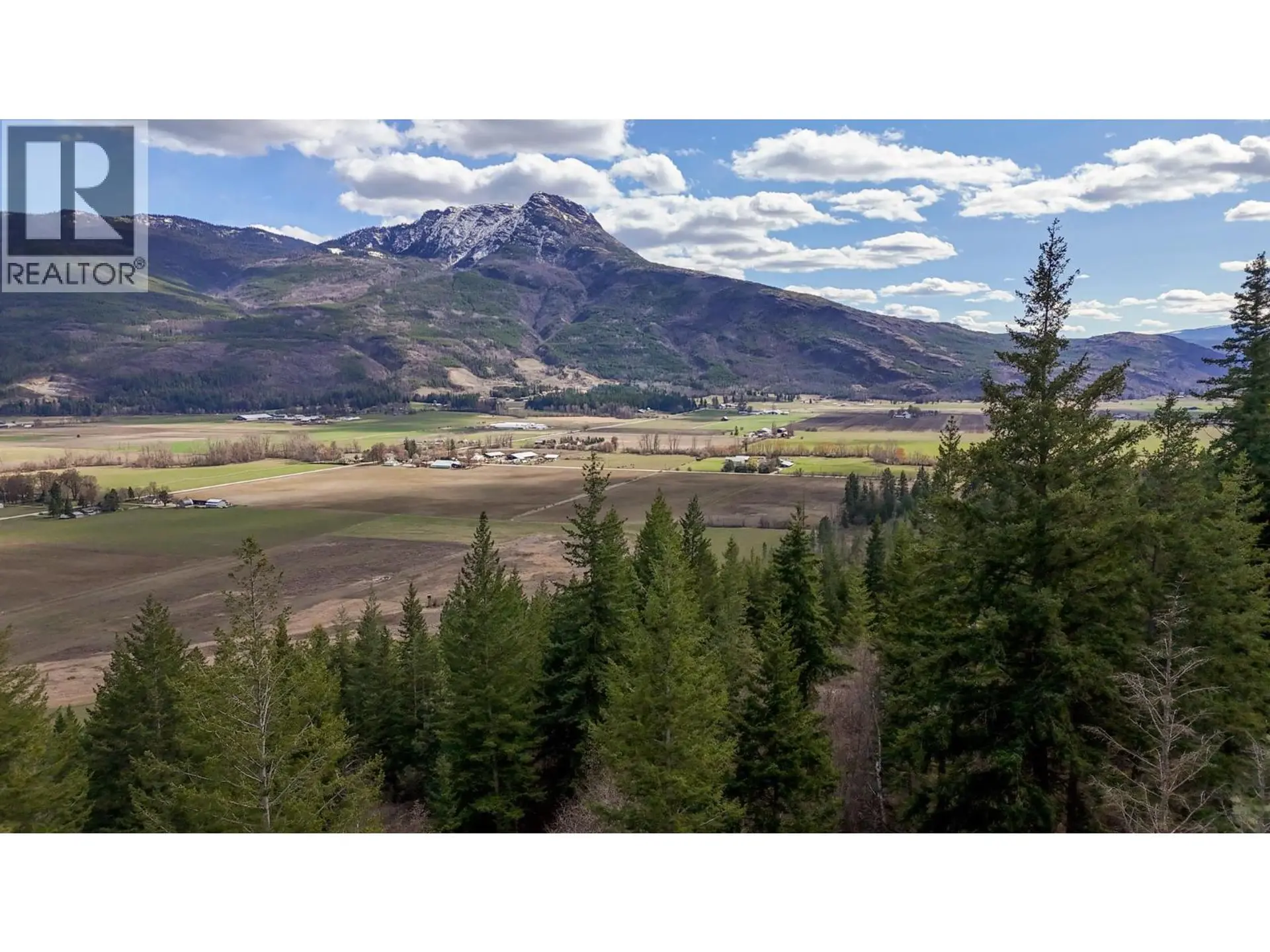 Property at 1600 STREET SW, Salmon Arm, BC