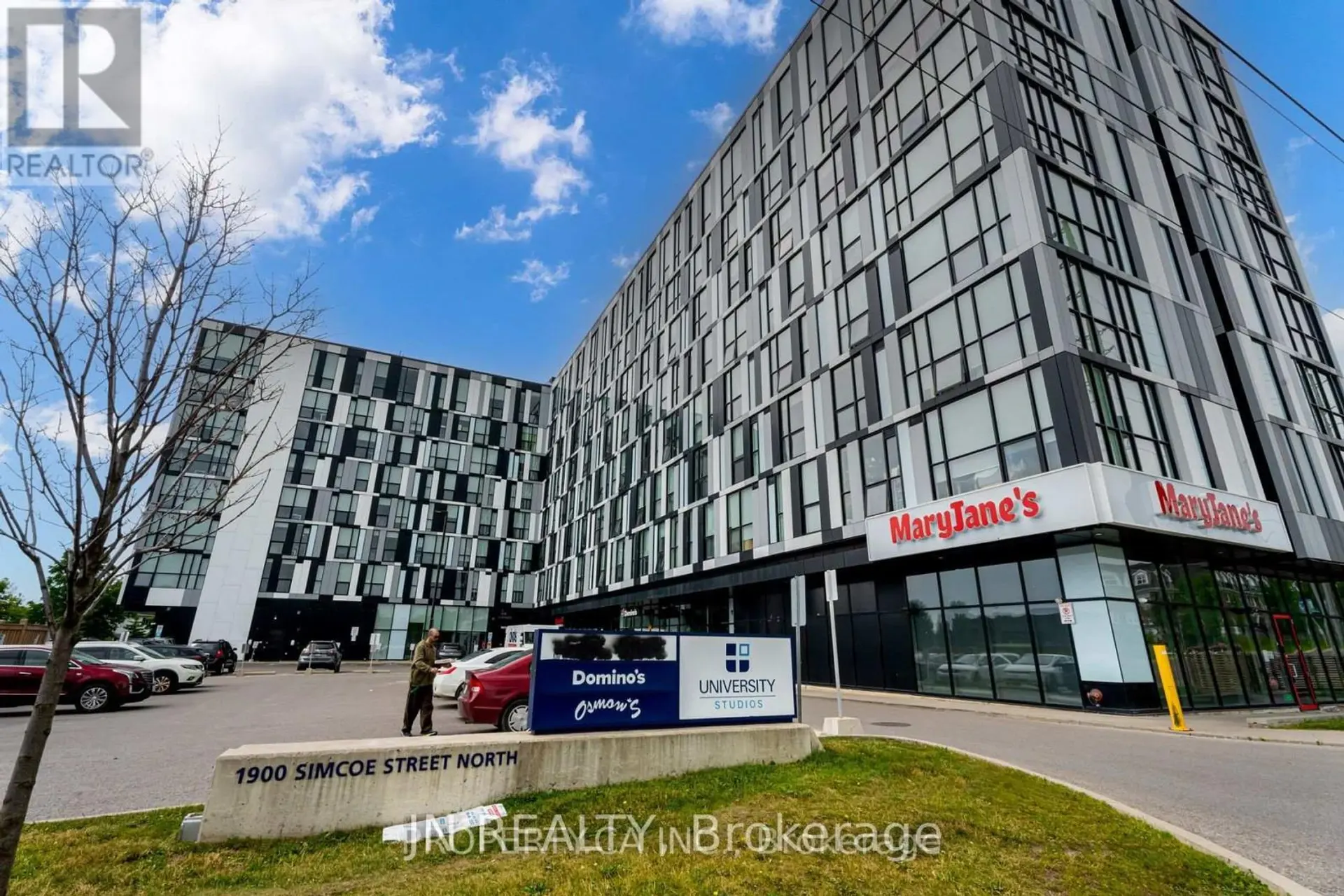 #642 1900 SIMCOE ST STREET N - Image 1