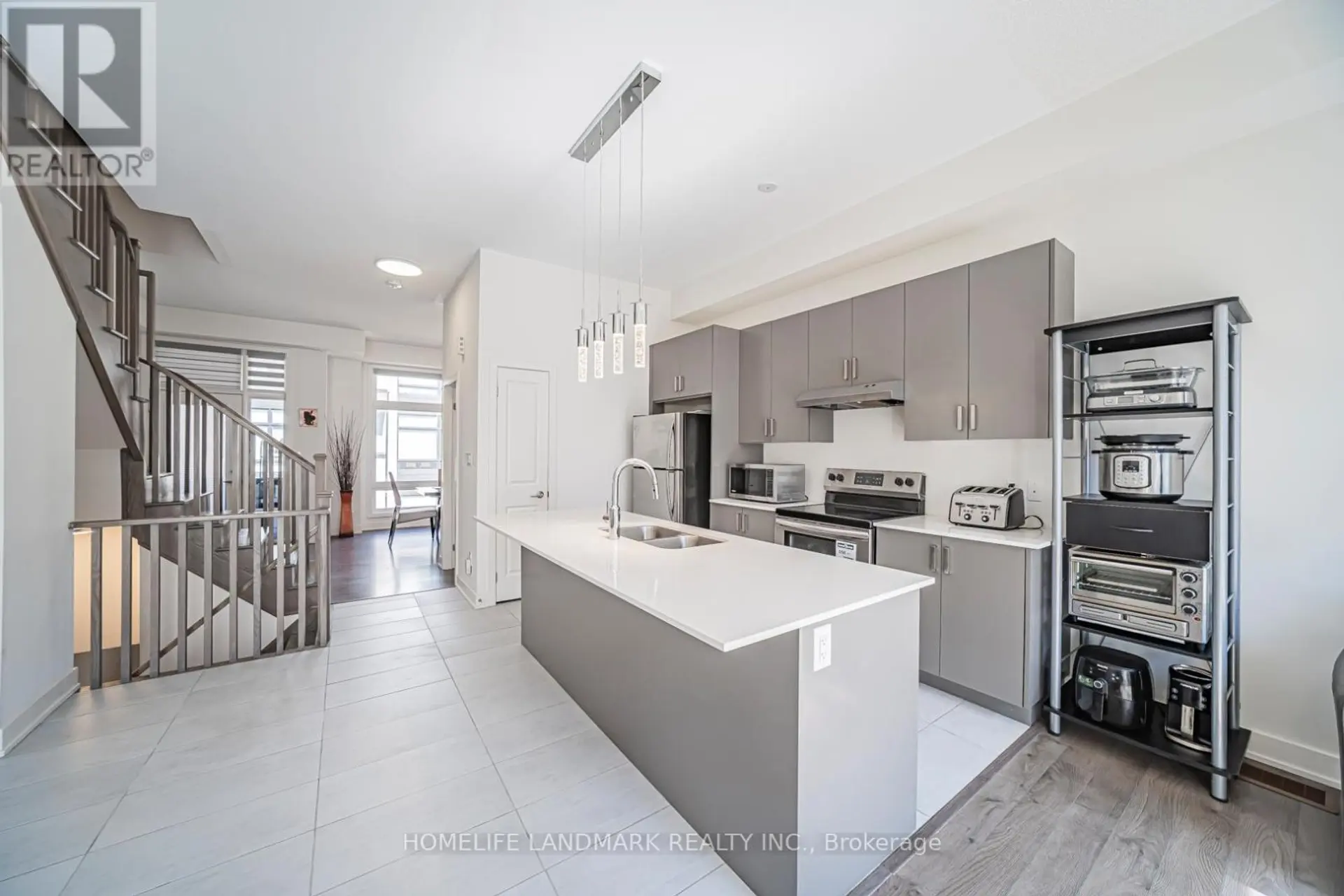 22 BENOIT STREET - Image 6