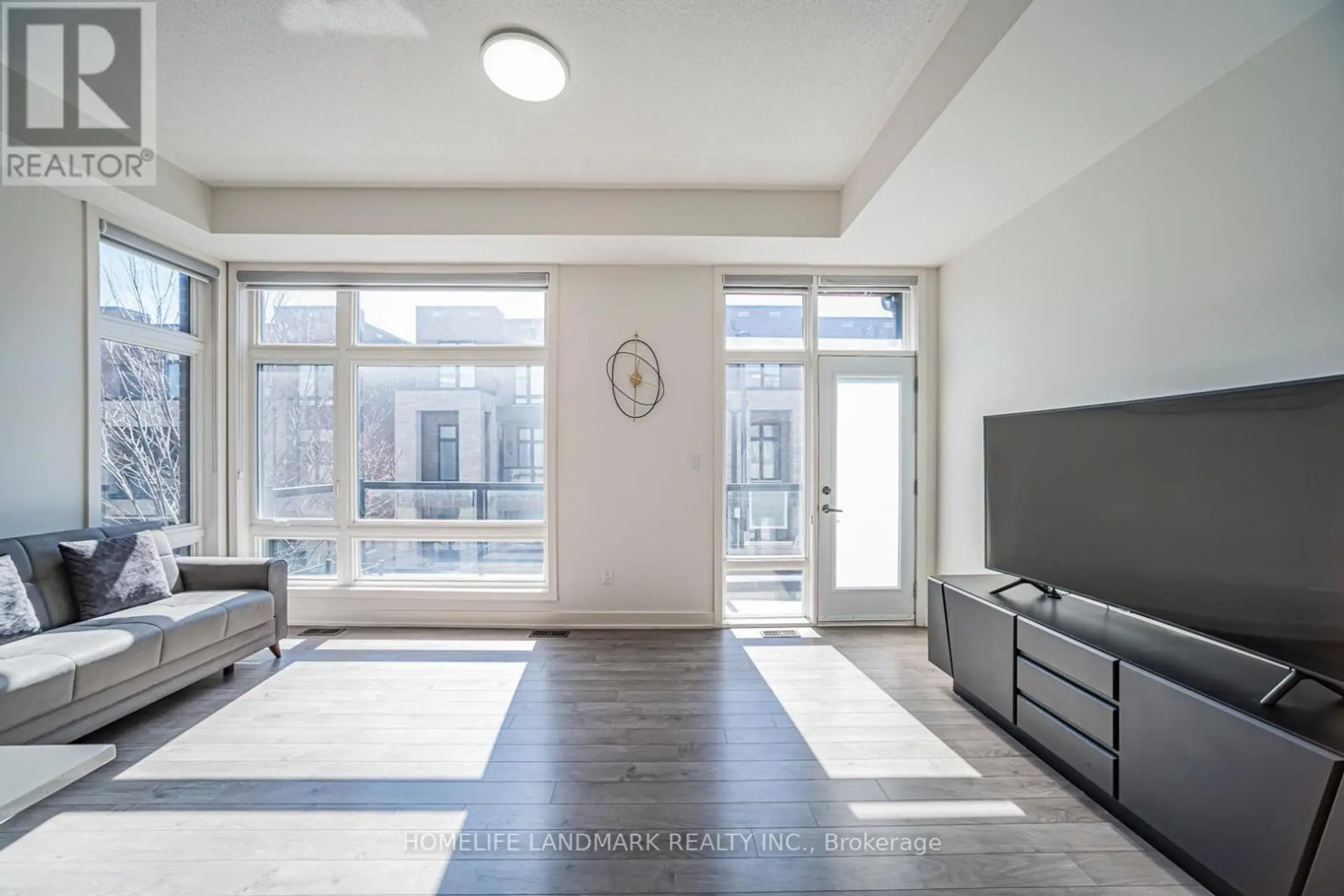 22 BENOIT STREET - Image 8