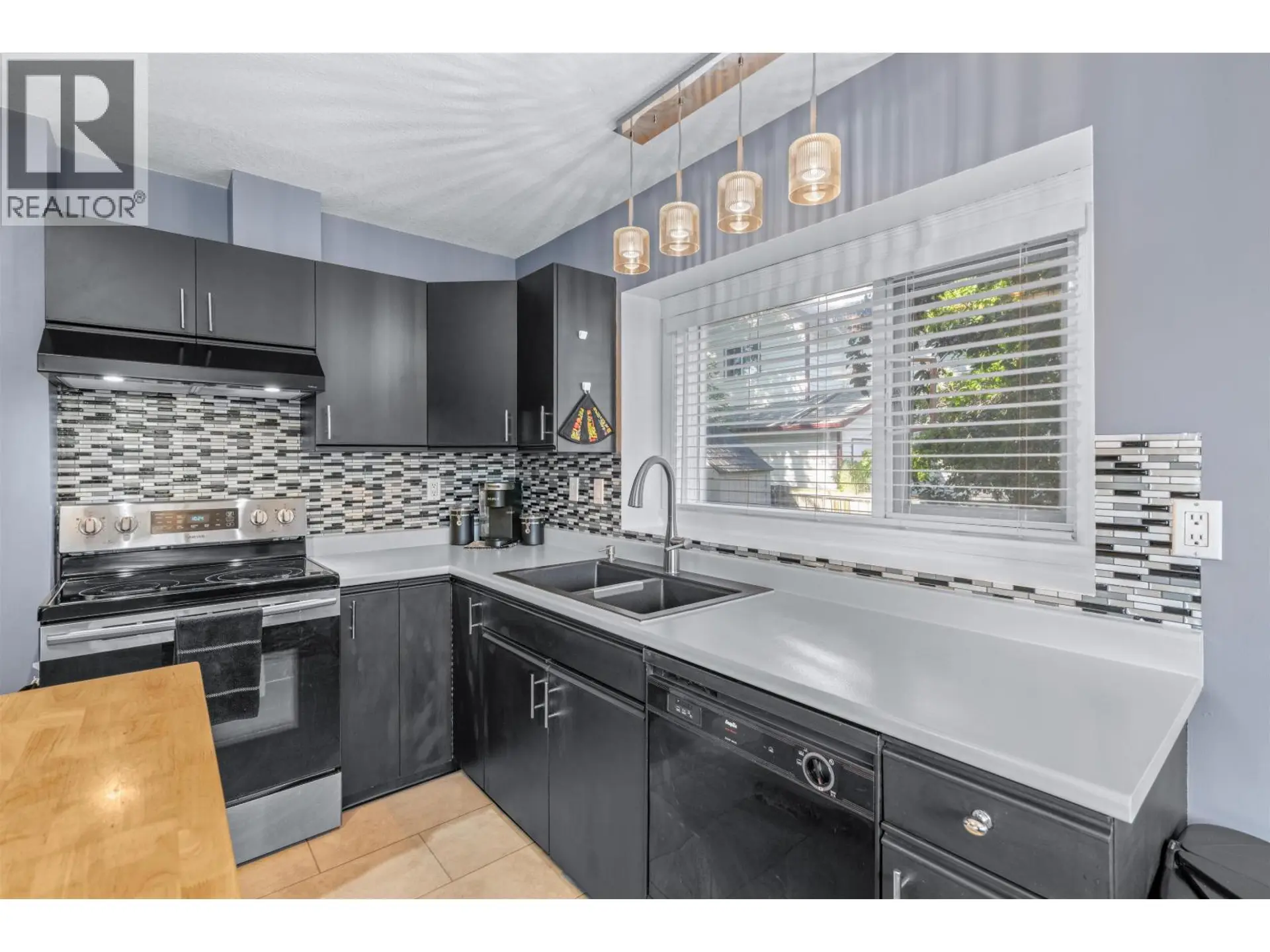 Property at 3327 WESTWOOD DRIVE, Prince George, BC